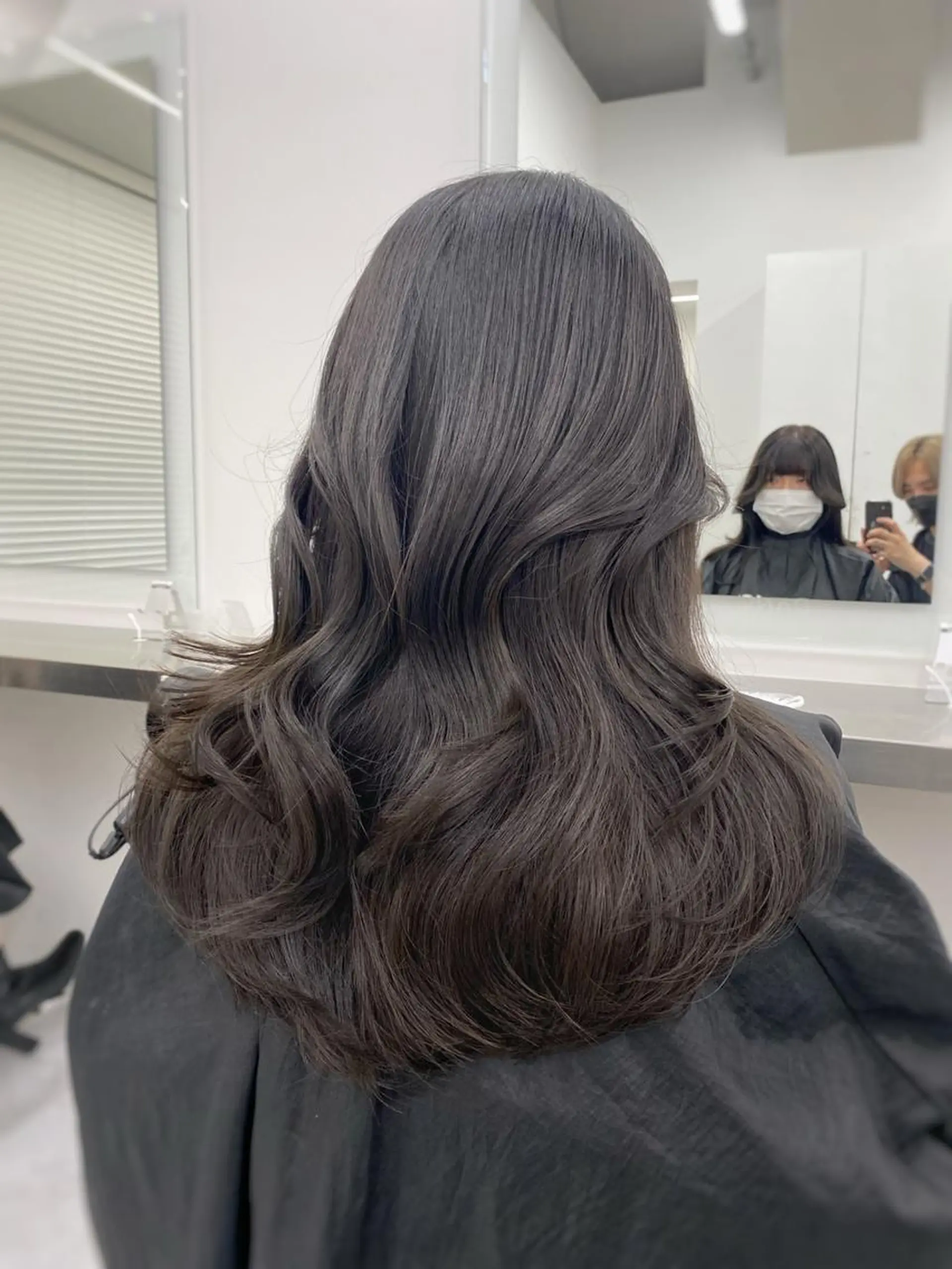 ロング カラー 安齋 舞奈のヘアスタイル