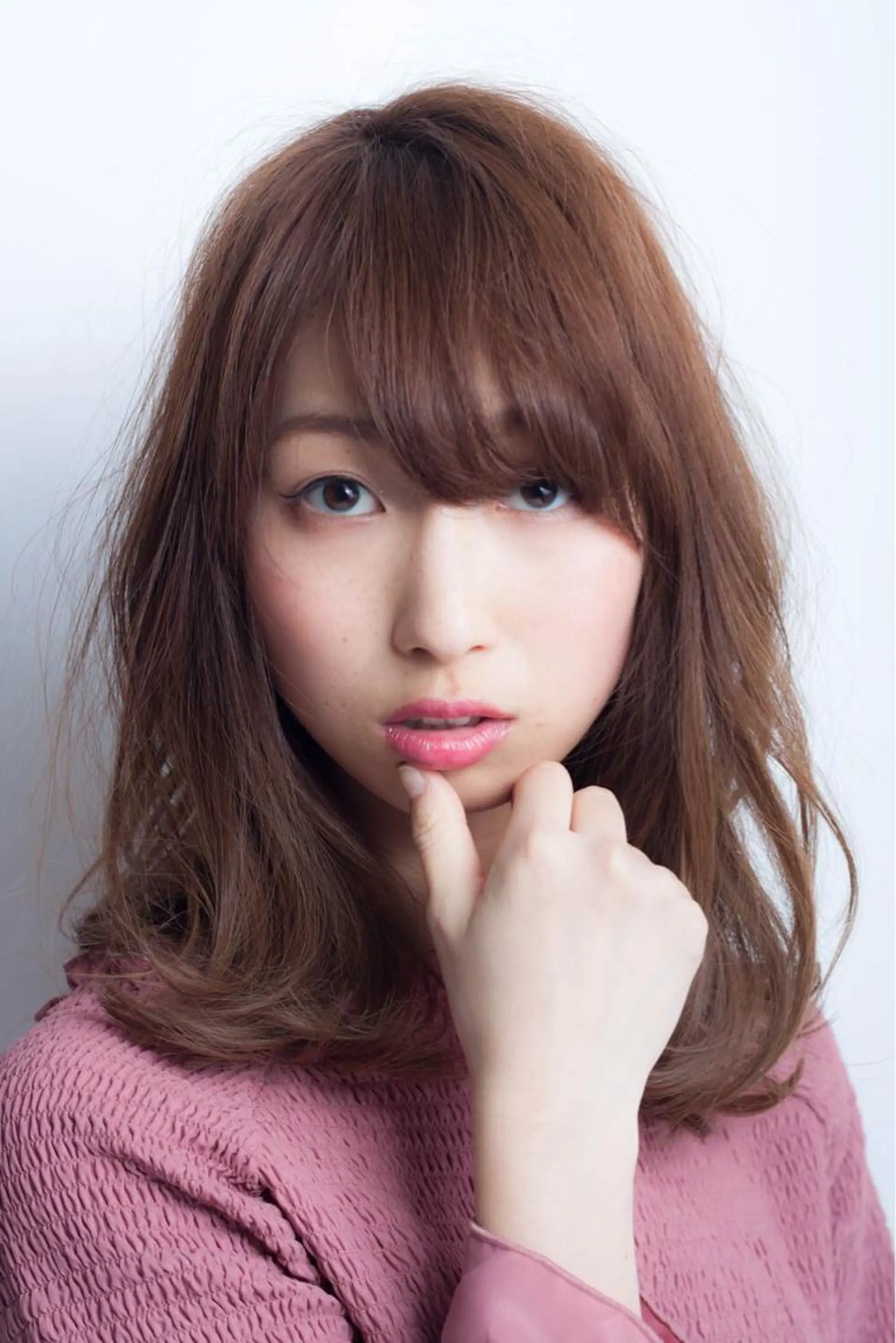 セミロング カラー RESBORN所属・長岡 大偉のヘアスタイル