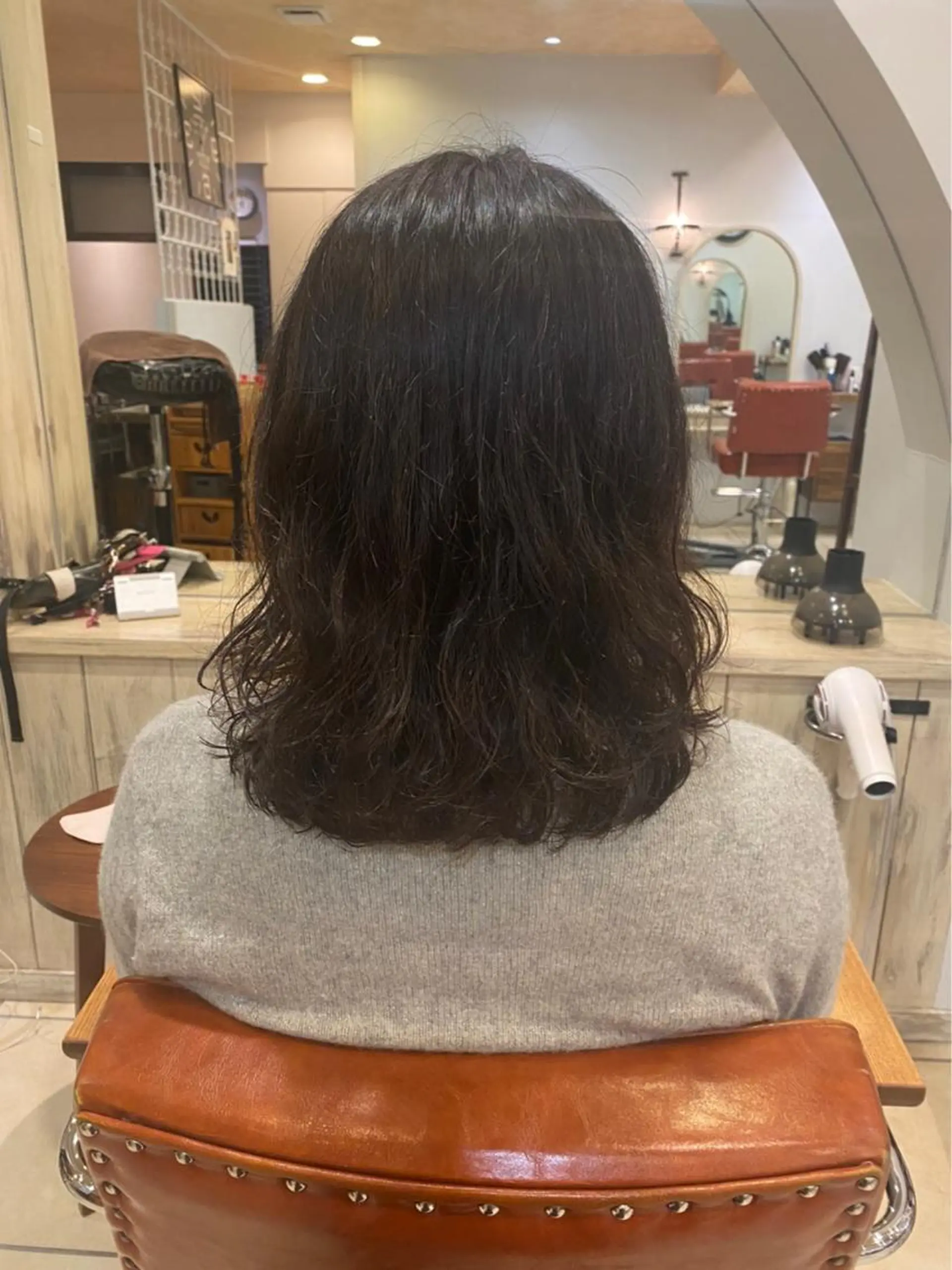 ミディアム パーマ ＼脱・うねり& 広がり／gite菊のヘアスタイル