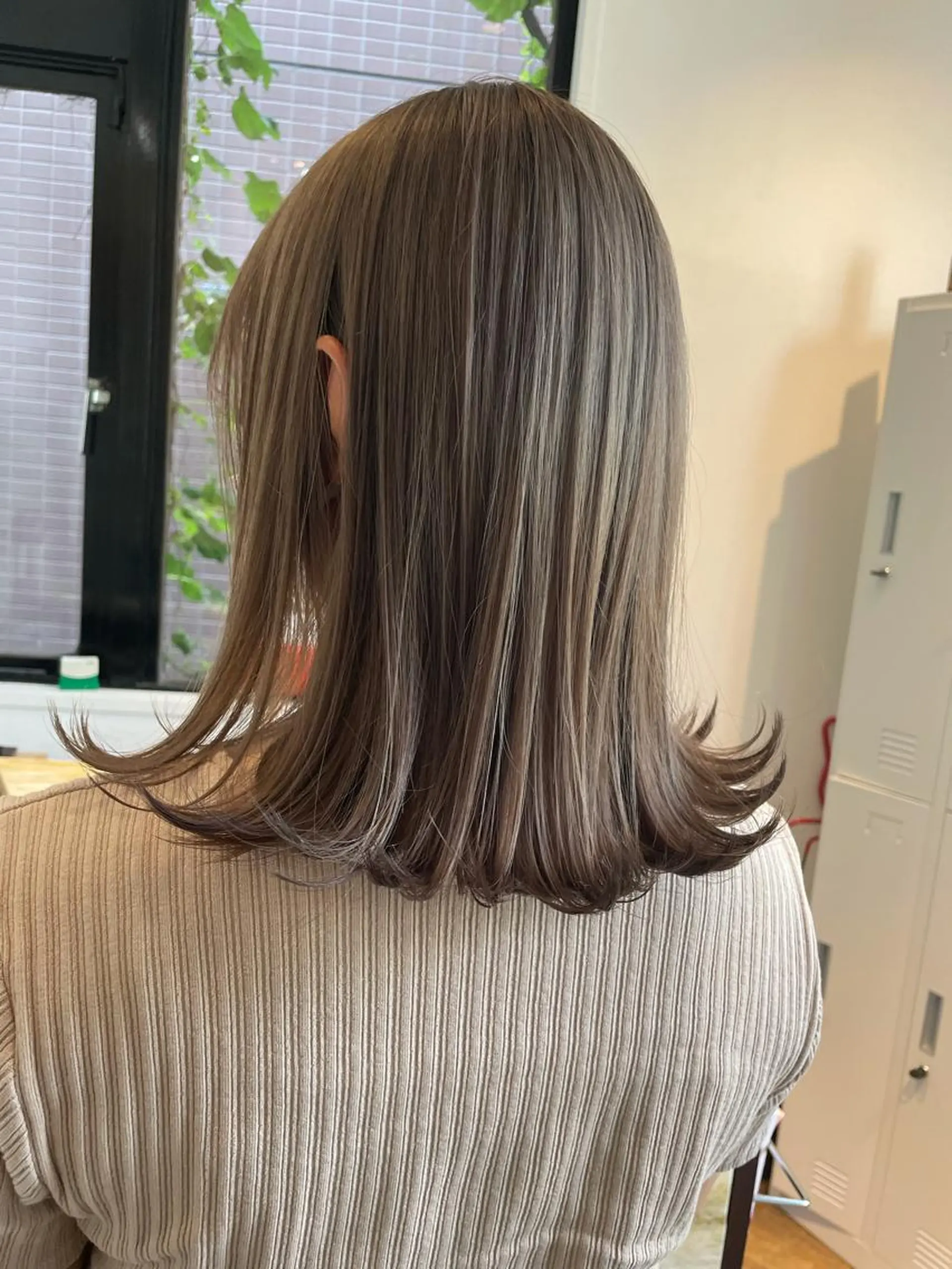 ミディアム カラー ブリーチ 透明感カラー ハイトーンカラー 🫧透明感ヘア🫧 🧸竹花　彩希🧸のヘアスタイル