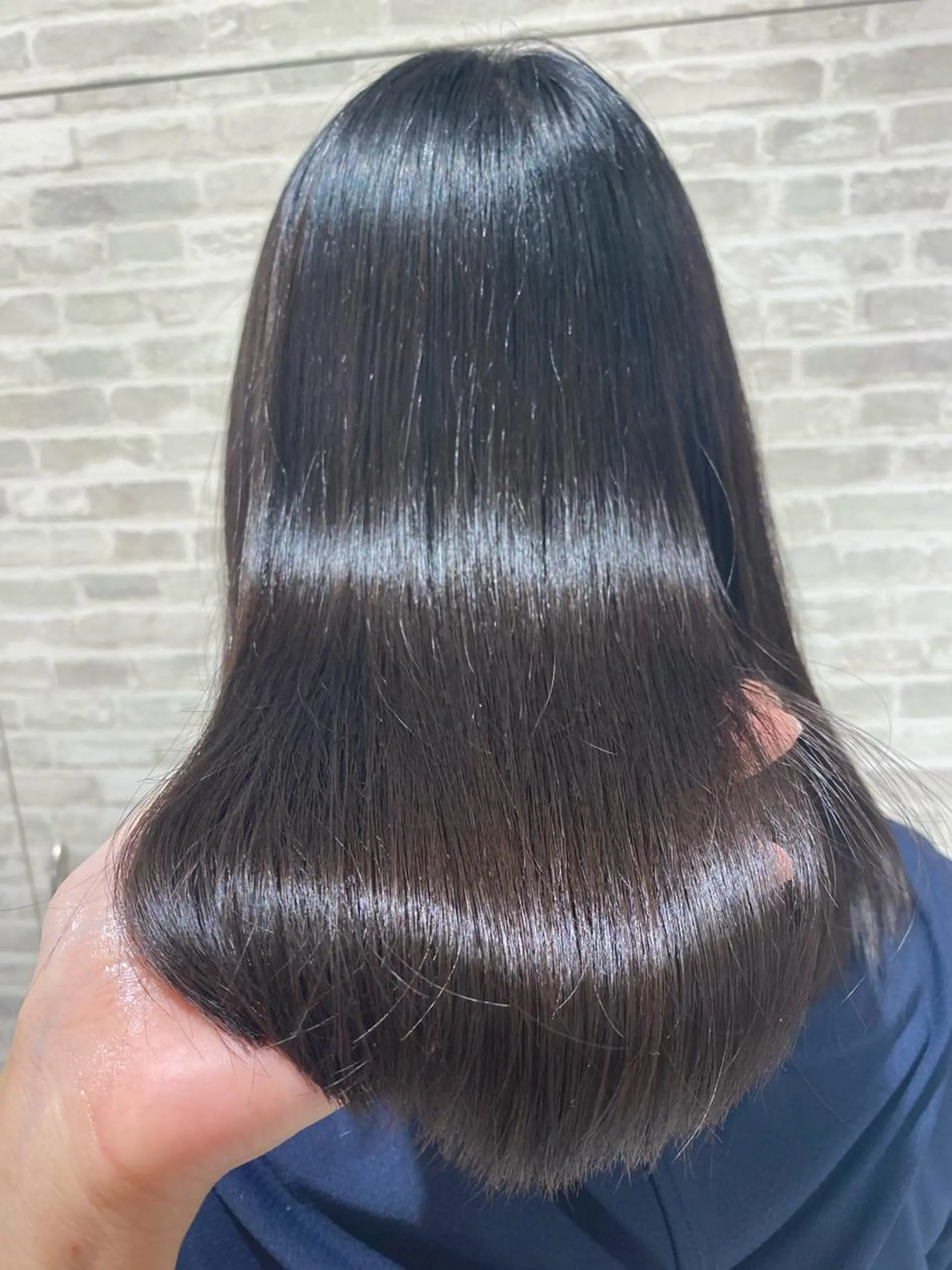 ミディアム 縮毛矯正 トリートメント 小金丸 里沙のヘアスタイル