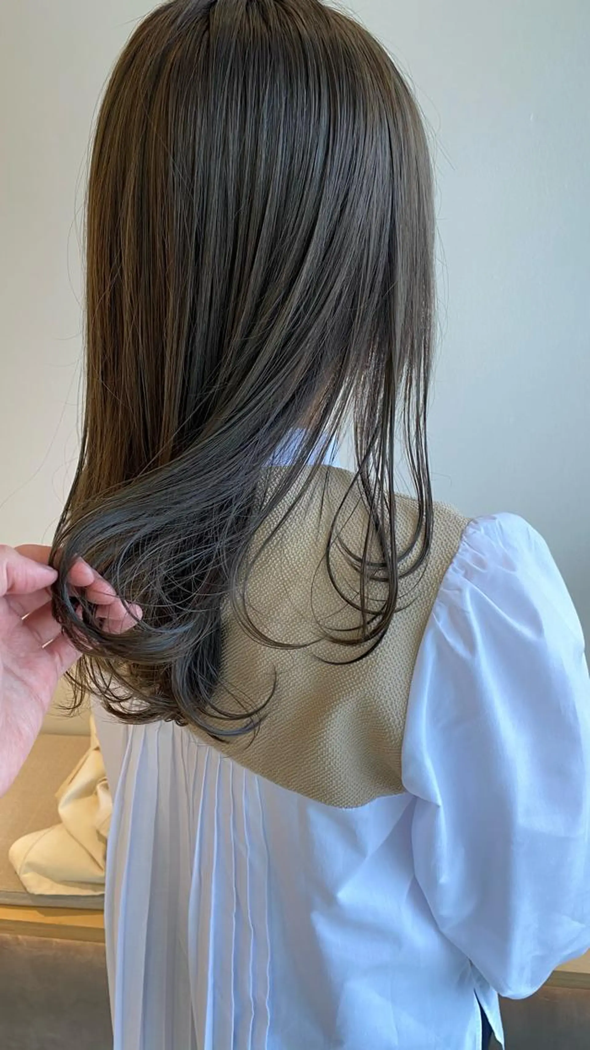 セミロング ヘアカラー トリートメント 樋口 雄稀のヘアスタイル