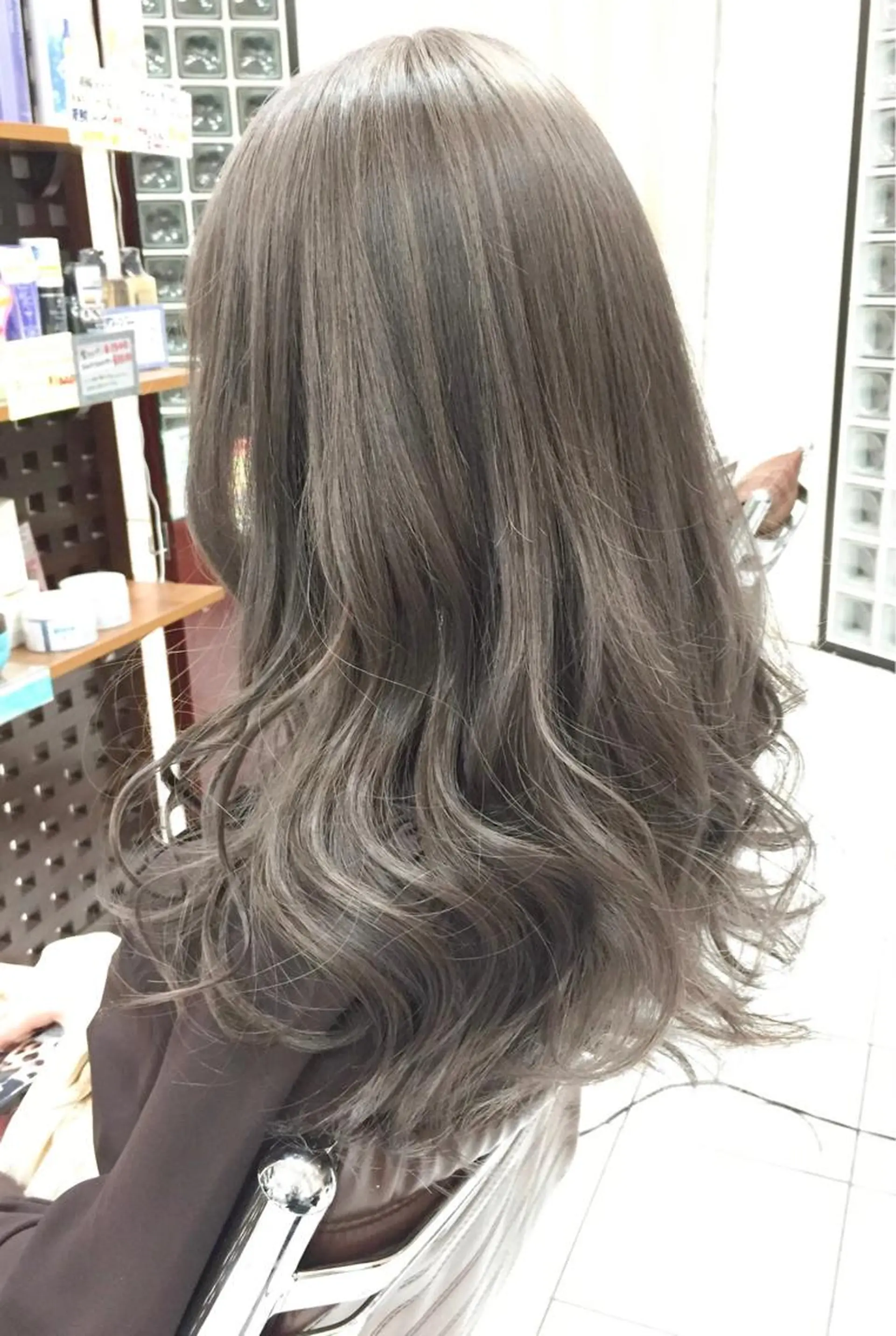 ロング カラー グラデーションカラー グレージュ モテ髪透明感❤️ デイズヘアカラーのヘアスタイル