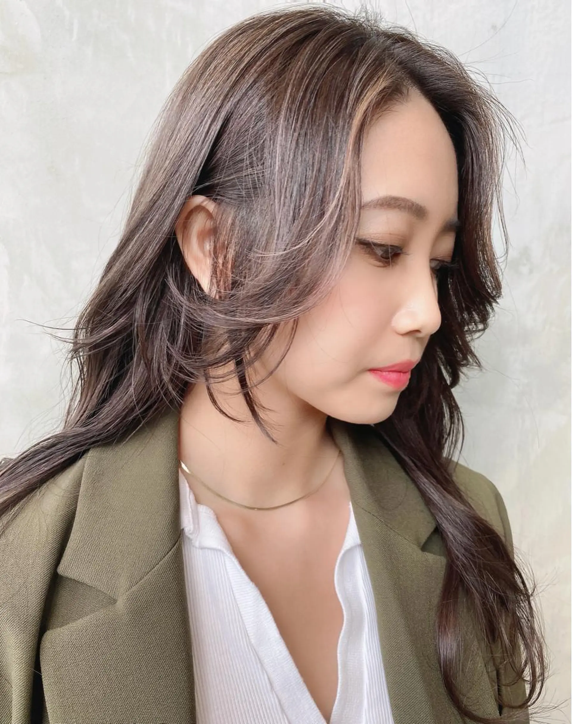 セミロング カラー INTRO.by Fi-Ne所属・韓国ヘア 店長NEGIのヘアスタイル