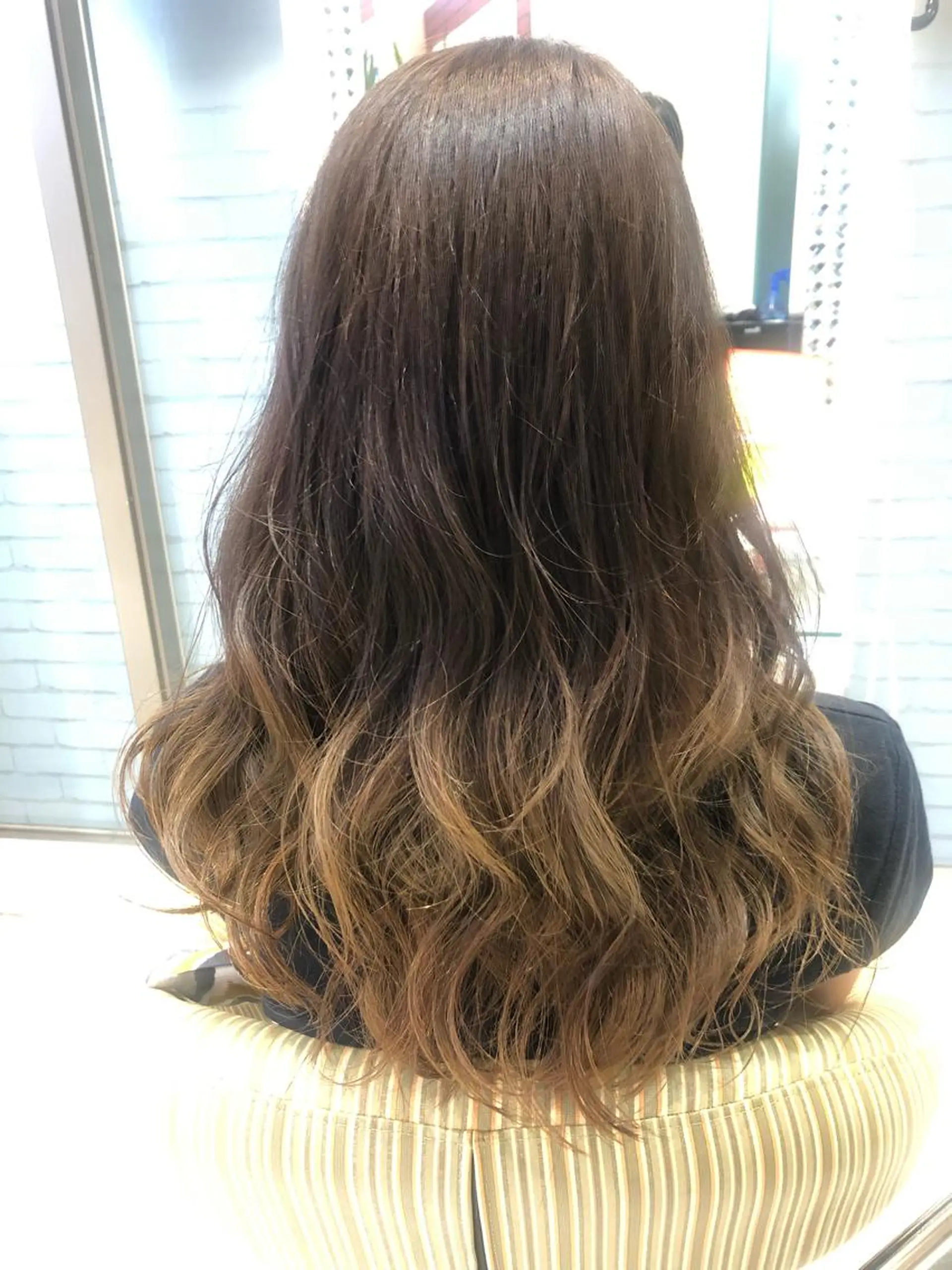 ロング カラー ベージュカラー ミルクティーベージュ 巣鴨髪質改善サロン 🌈NONOKAのヘアスタイル
