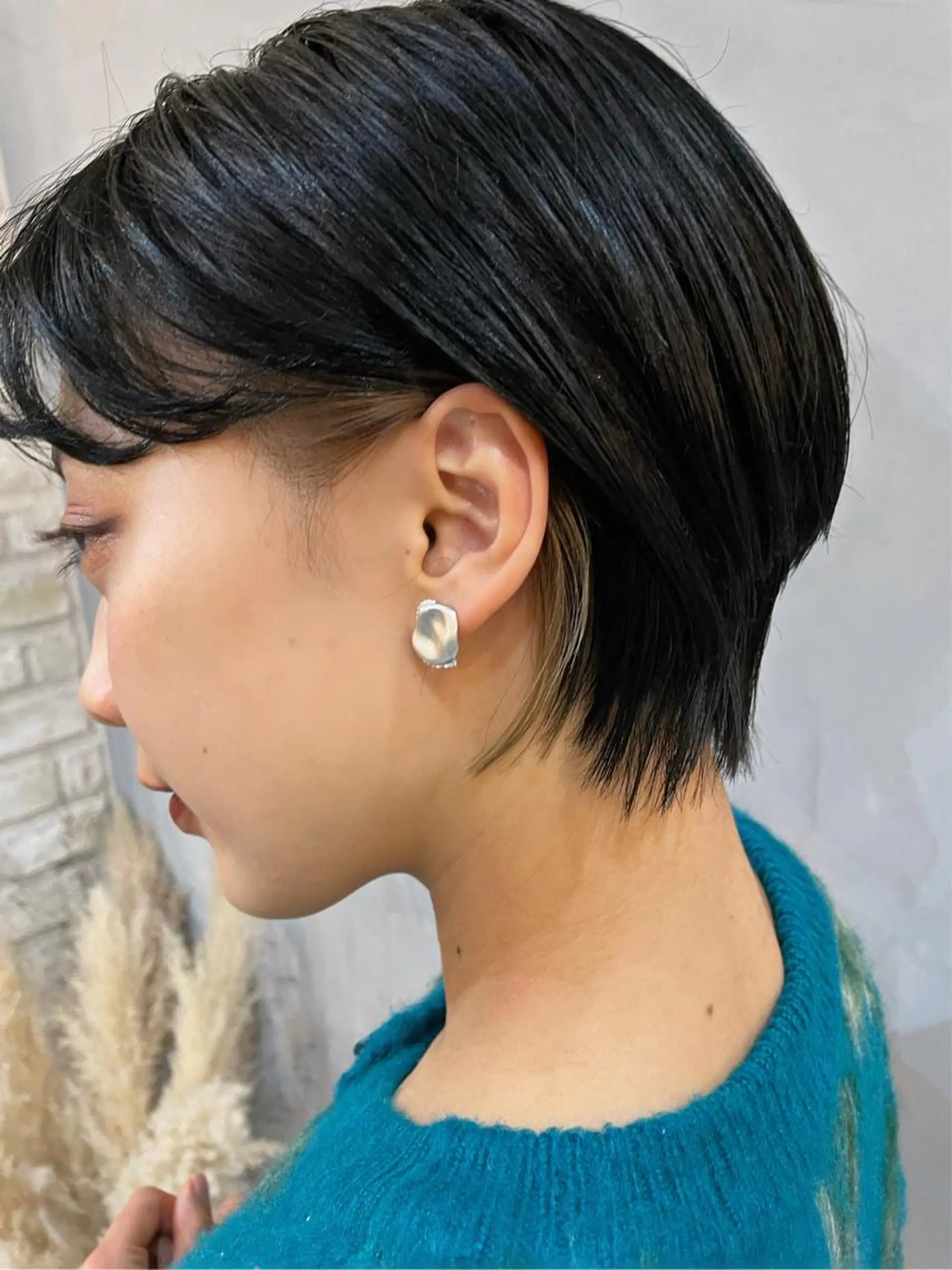 ショート カラー カット ヘアカラー トリートメント Basis 田口豪司のヘアスタイル