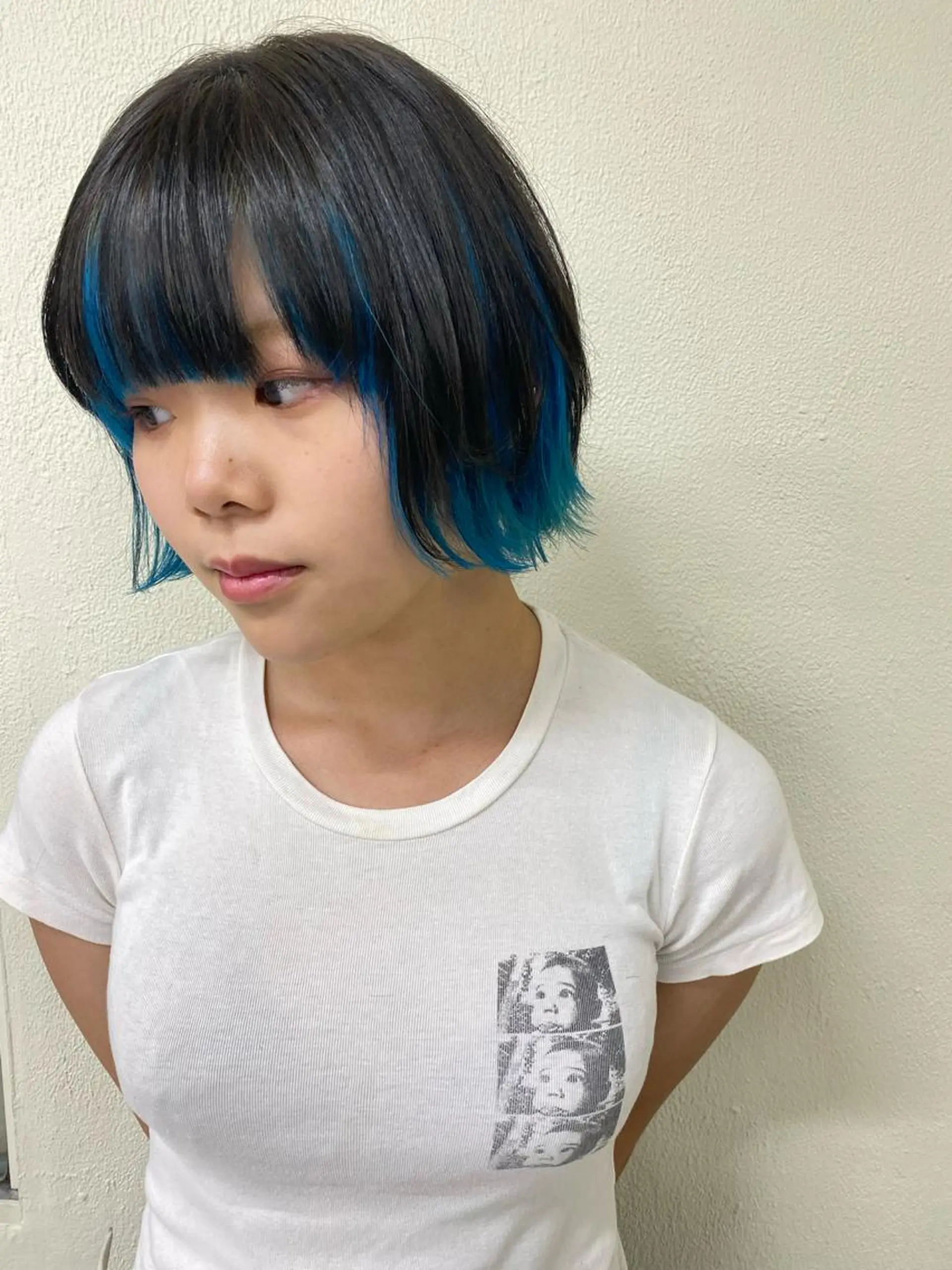 ミディアム カラー カット ヘアカラー トリートメント レイヤー/ウルフエク テブリーチ磯部ユズキのヘアスタイル