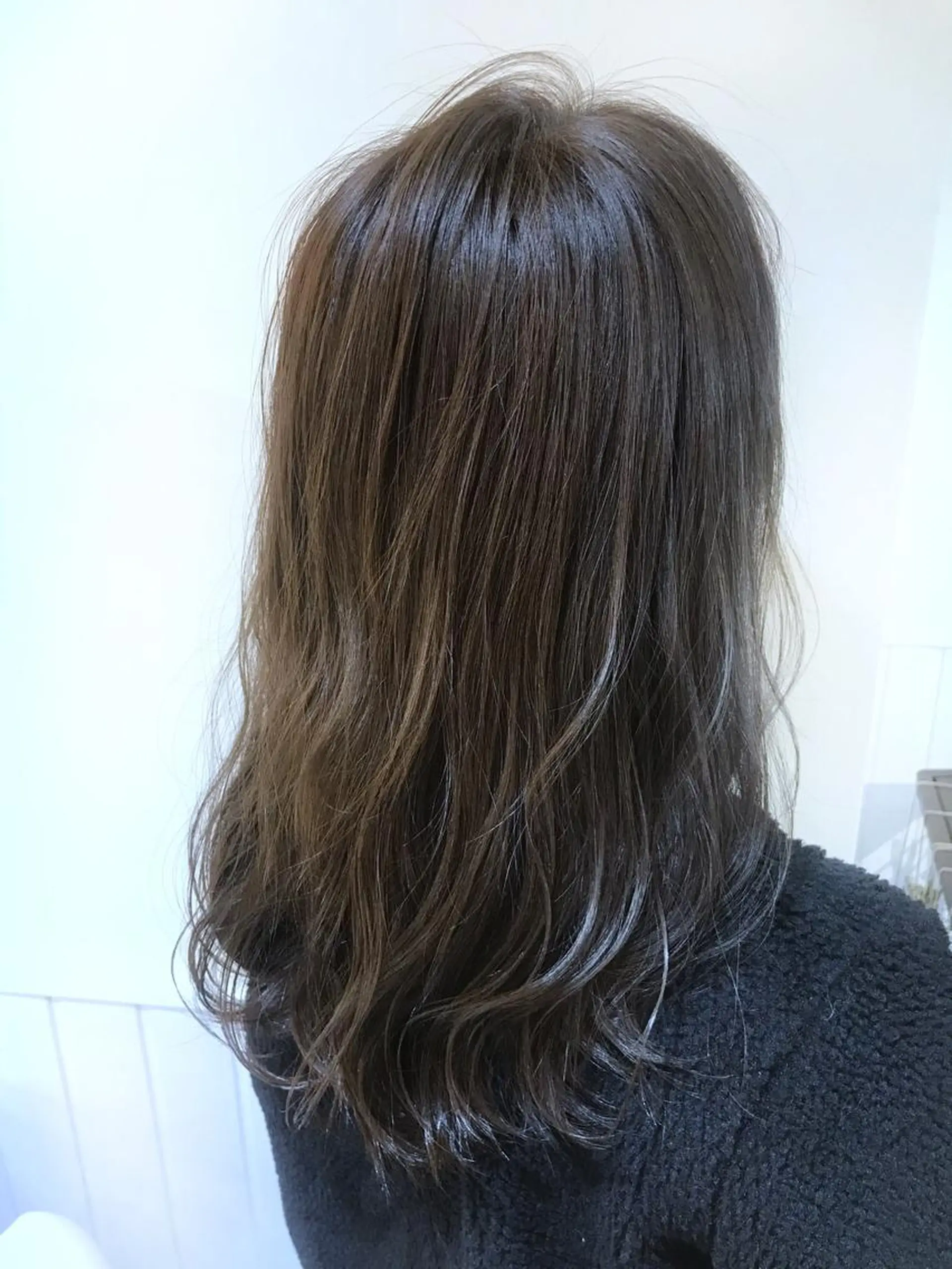 セミロング カラー アッシュ アッシュグレー アッシュグレージュ ダークアッシュ グレージュ パーマ×ウルフカット koya☆のヘアスタイル