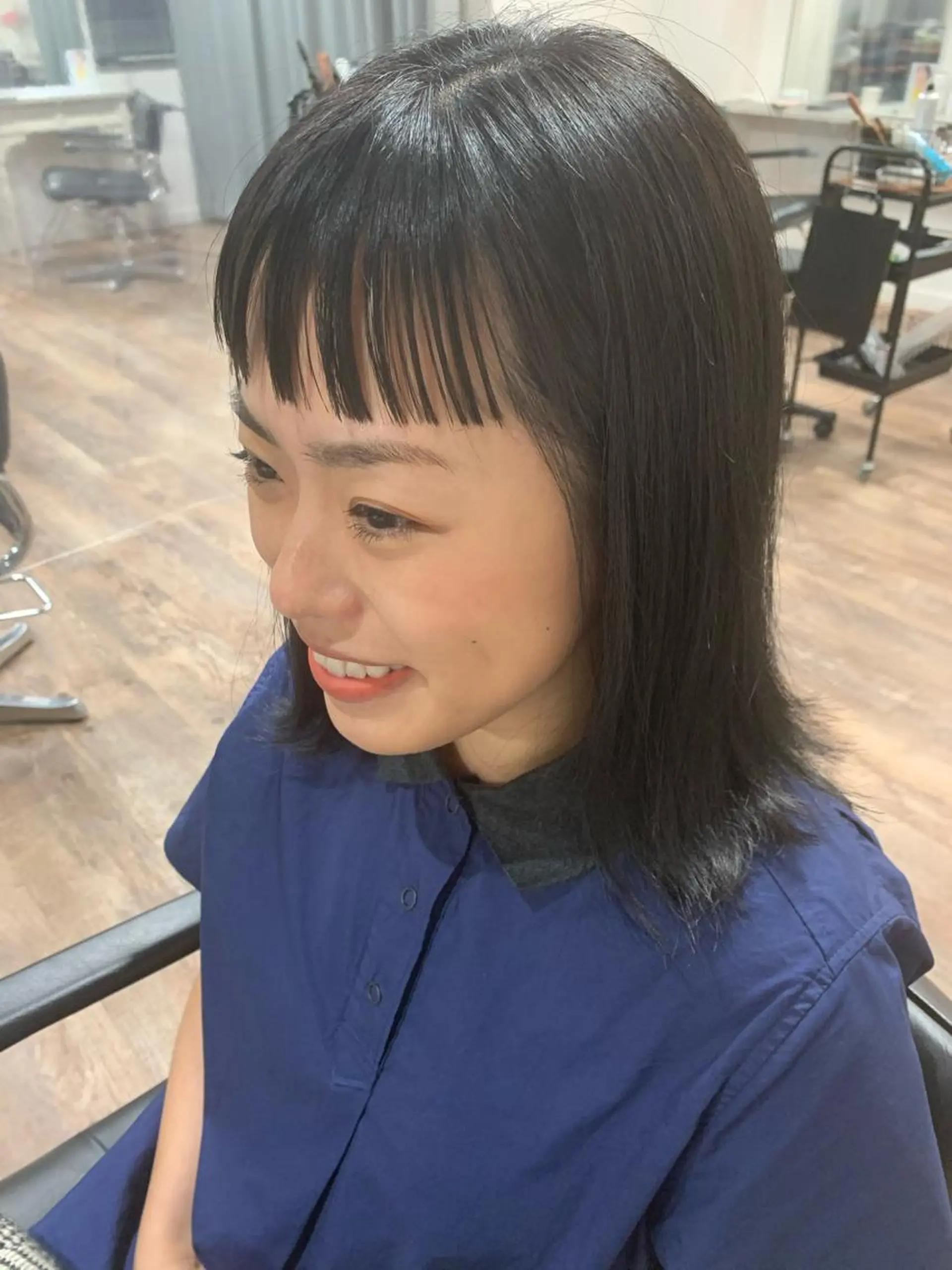 ミディアム カラー GO TODAY SHAIR SALON 梅田NU茶屋町店所属・田中成美/レイヤー カット/透明感カラーのヘアスタイル