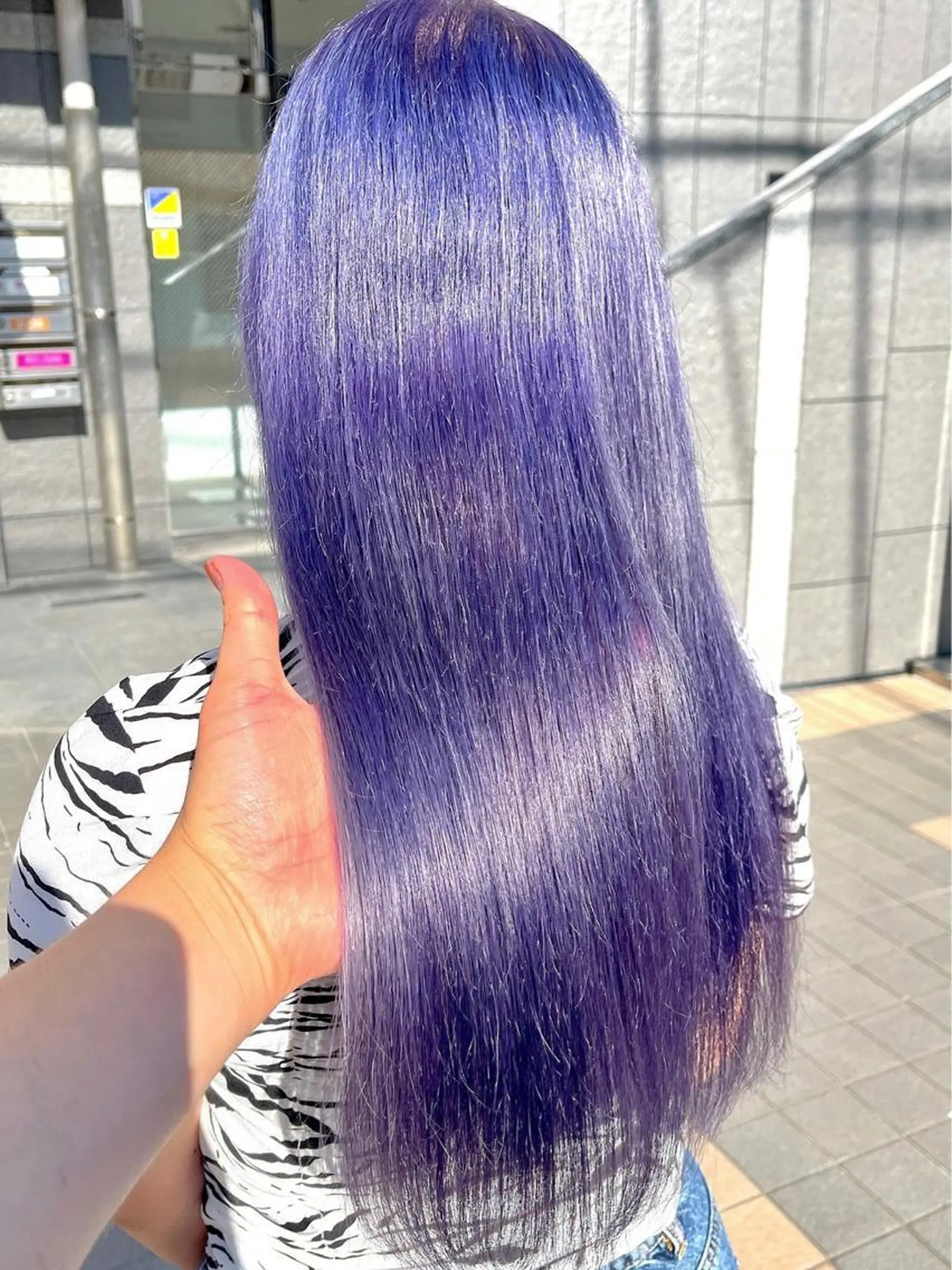 セミロング カラー ヘアアレンジ アッシュ アッシュグレー アッシュグレージュ バレイヤージュ ミストバング ヘアカラー トリートメント ヘアセット 柔らかカラー/ レイヤーYUTO🧋のヘアスタイル