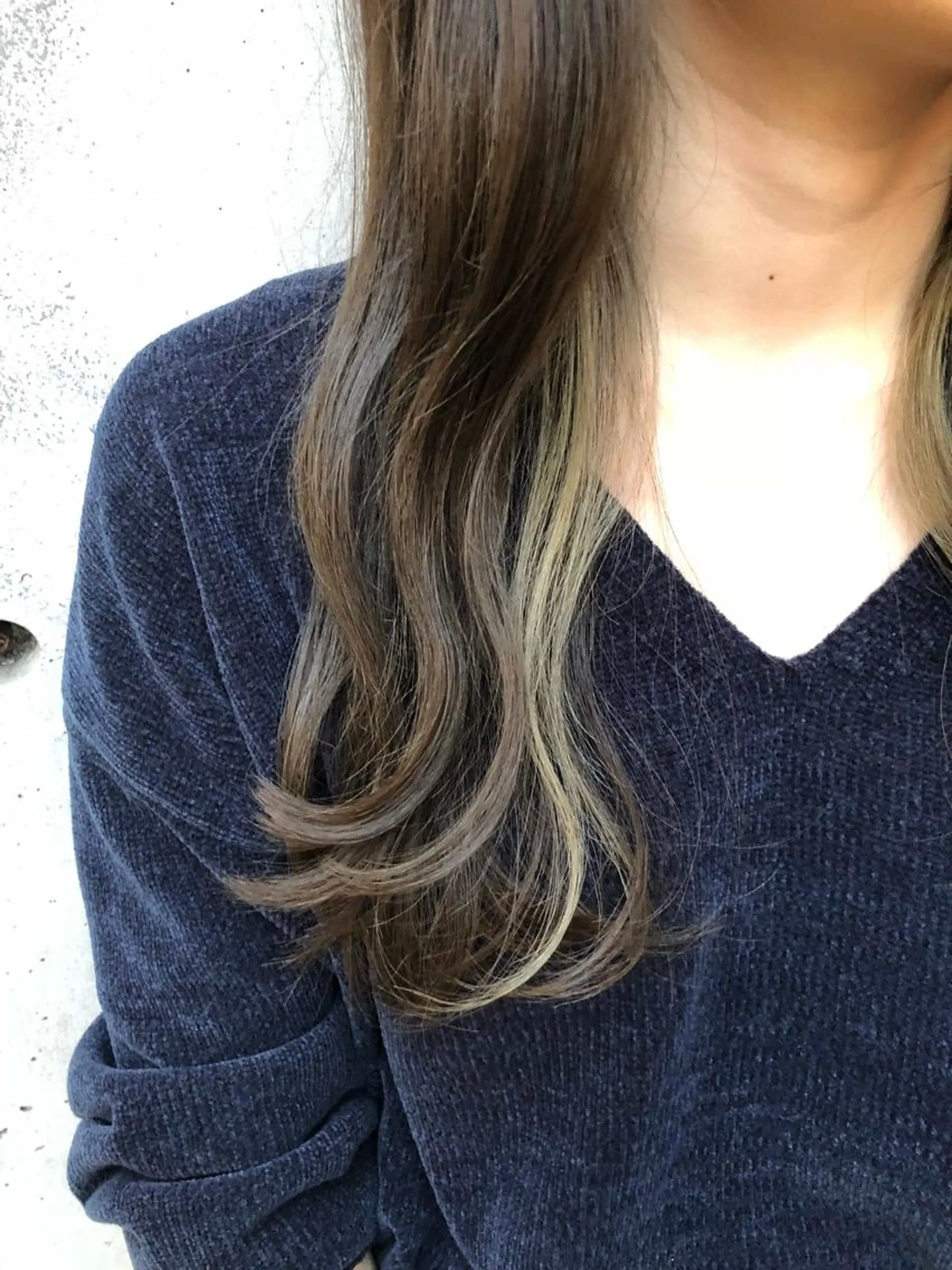 セミロング カラー デザインカラー ヘアカラー トリートメント 坂田 友梨奈のヘアスタイル