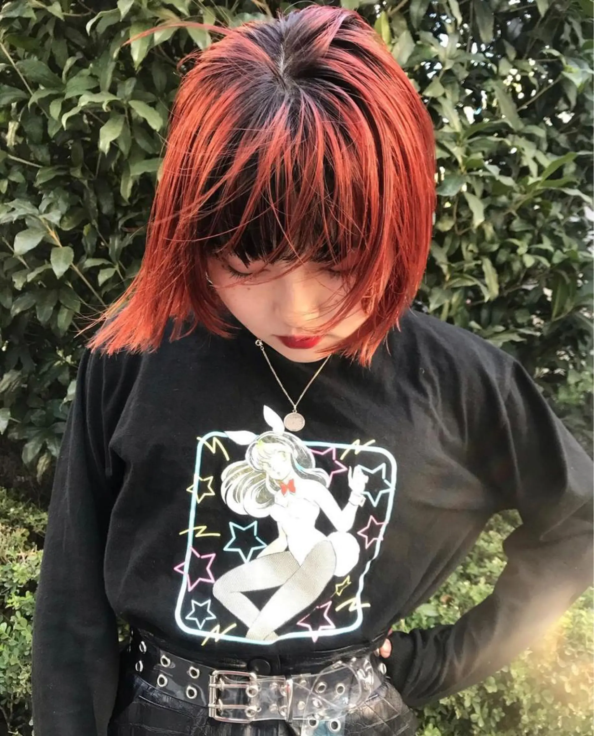 ショート ボブ TOMOYAレイヤー ブリーチ縮毛矯正のヘアスタイル