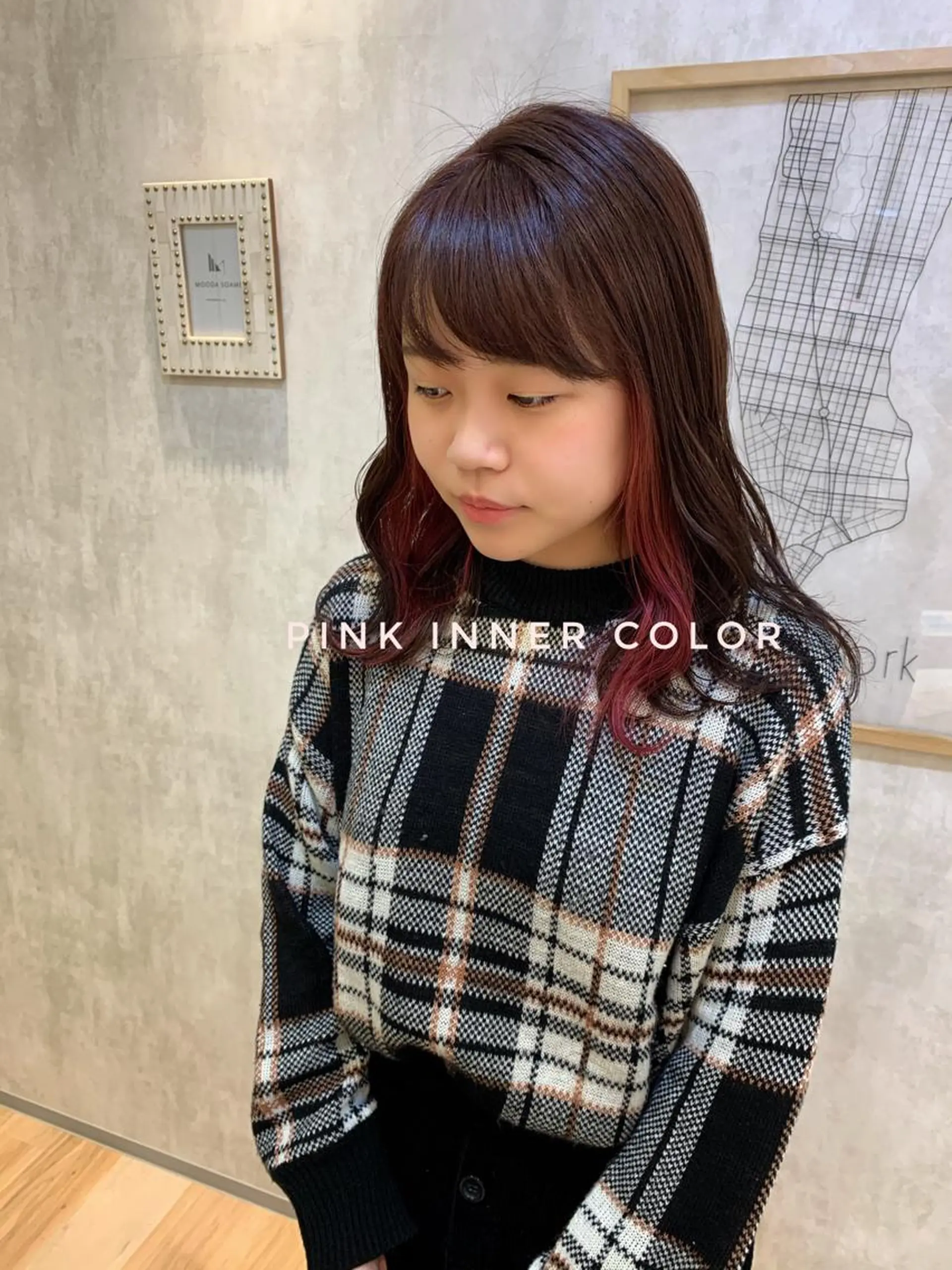 セミロング カラー 吉原 由菜のヘアスタイル