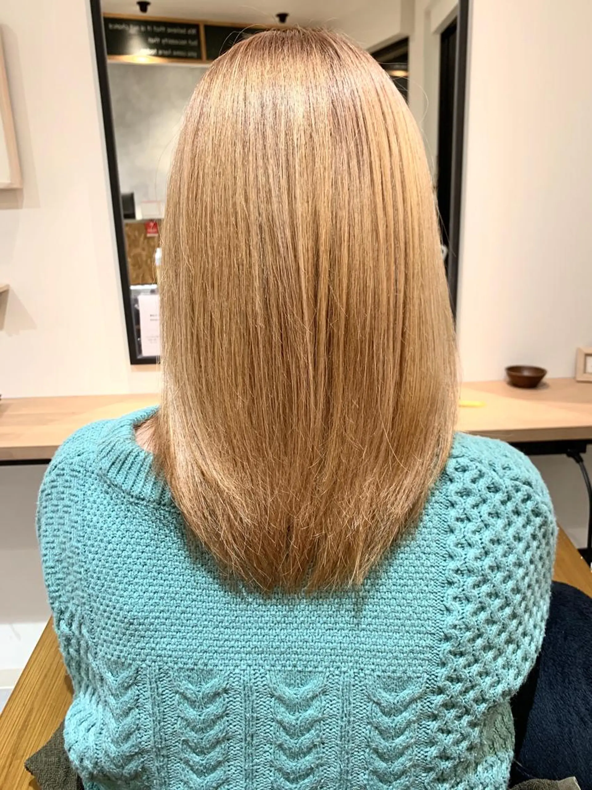 ミディアム カラー ベージュカラー ブロンド ブロンドベージュ オーナースタイリスト 宗正淳志のヘアスタイル