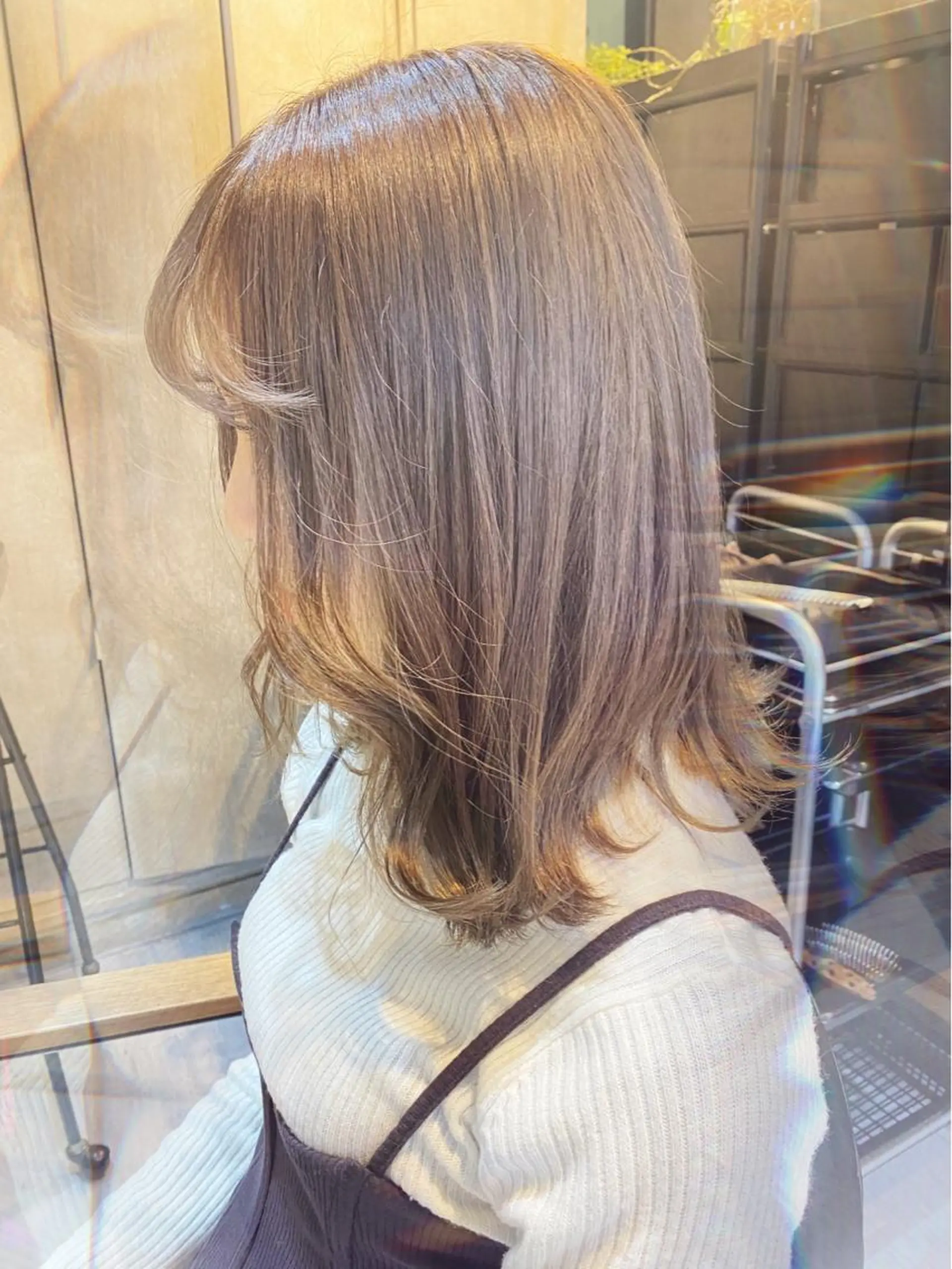 ミディアム カラー 大橋 美咲のヘアスタイル