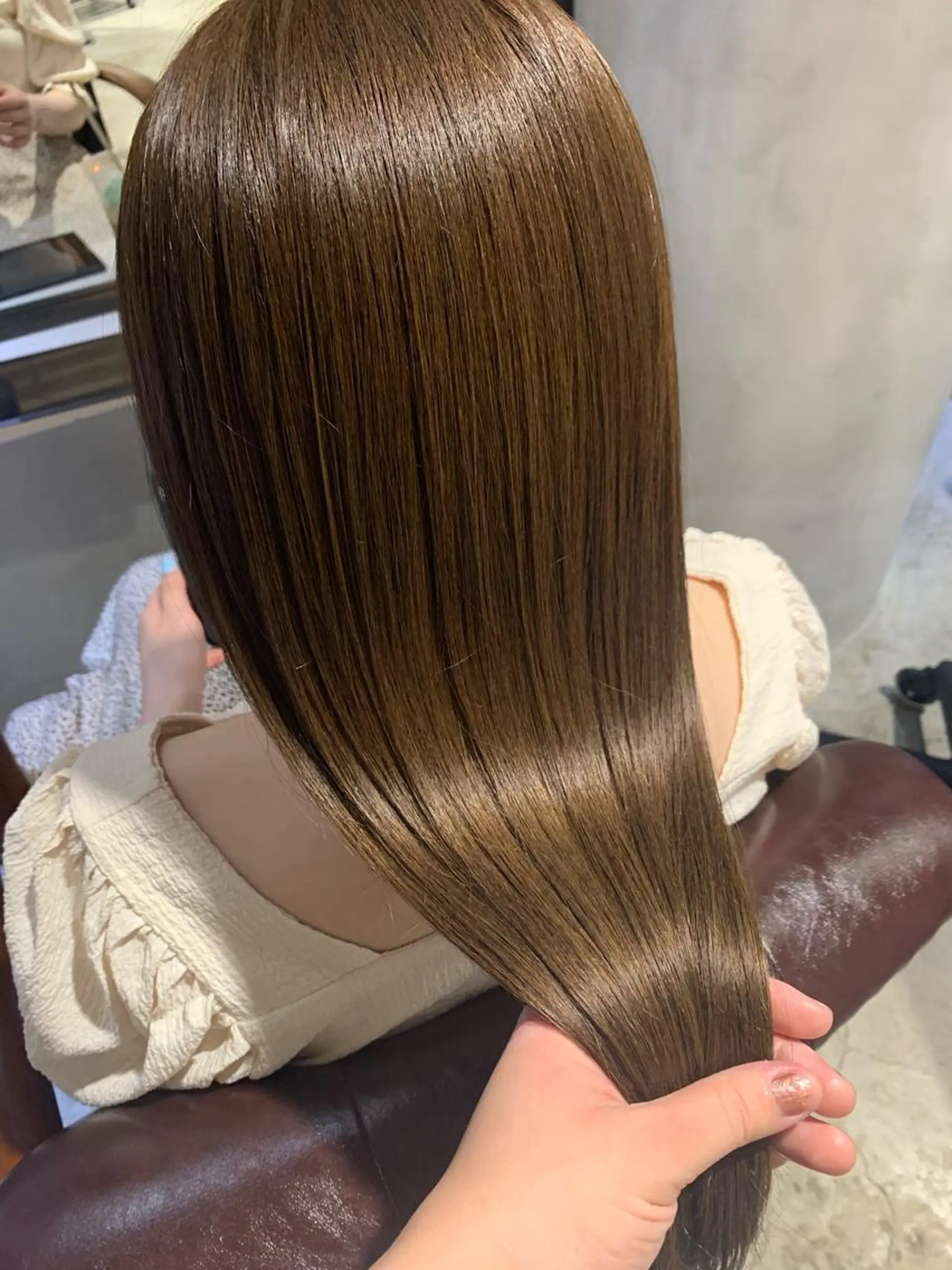 セミロング カラー ヘアアレンジ 髪質改善 カット 縮毛矯正 トリートメント LIBERTE所属・再現度&髪質改善 LISAのヘアスタイル