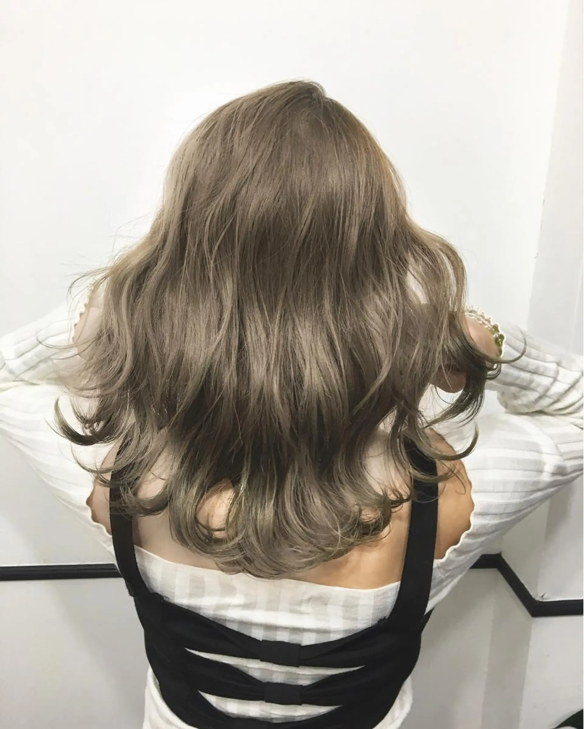 ミディアム カット ヘアカラー トリートメント 淡色ふんわりhair 新宿satomiのヘアスタイル