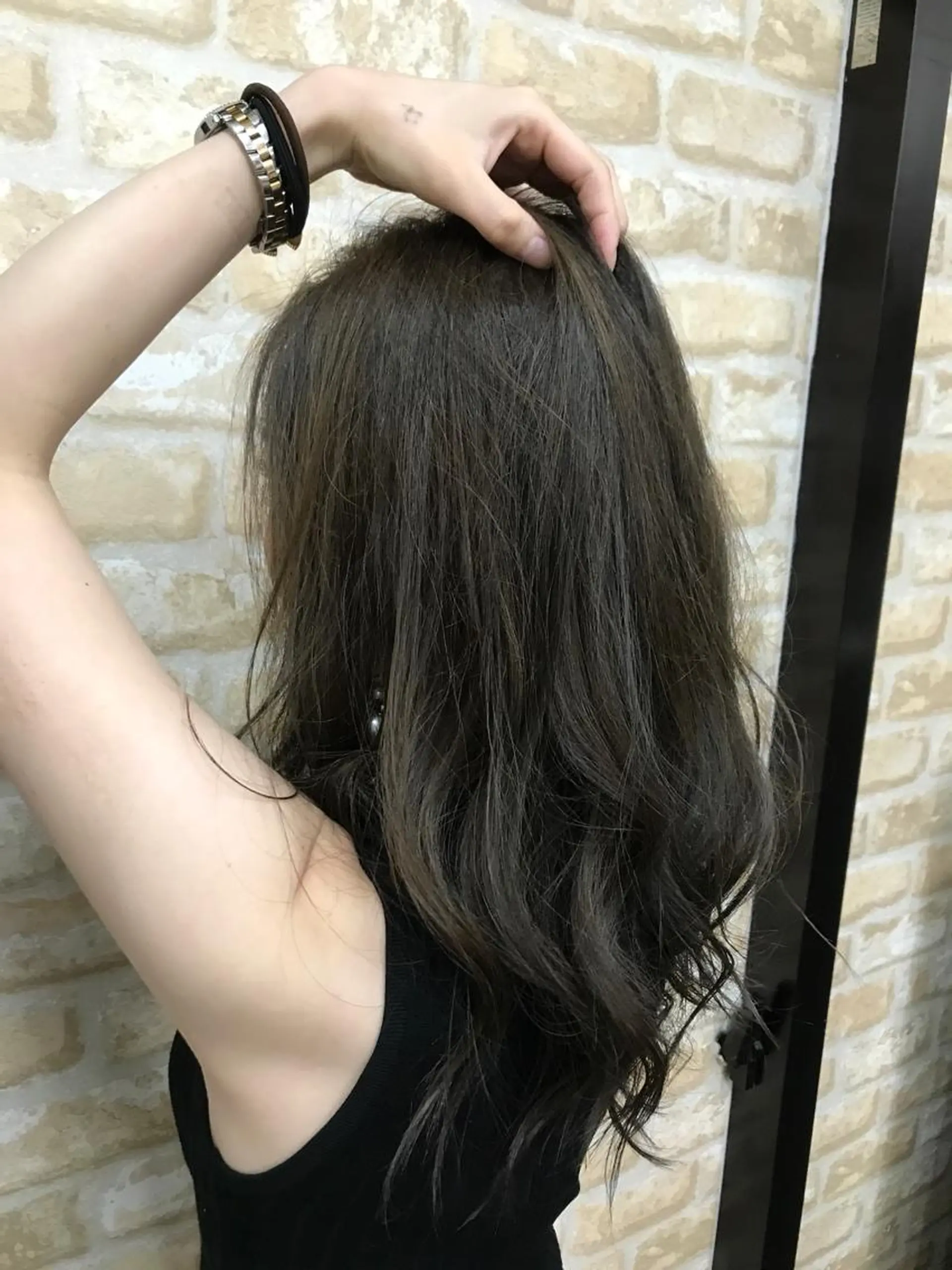 セミロング カラー パーマ アンダーバーホワイト_WHITE所属・_WHITE芝本 賢吾【天王寺店】のヘアスタイル