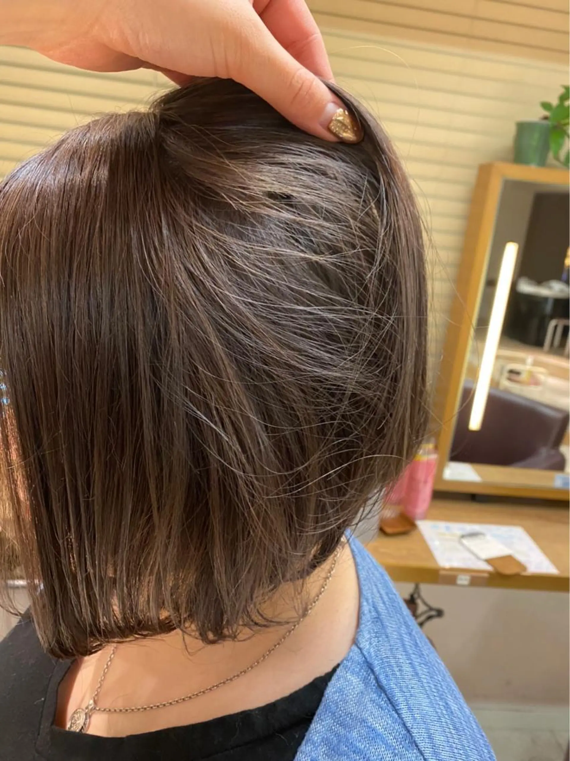 ショート カラー ヘアカラー 韓国ヘア🇰🇷/ レイヤーカット✂︎のヘアスタイル