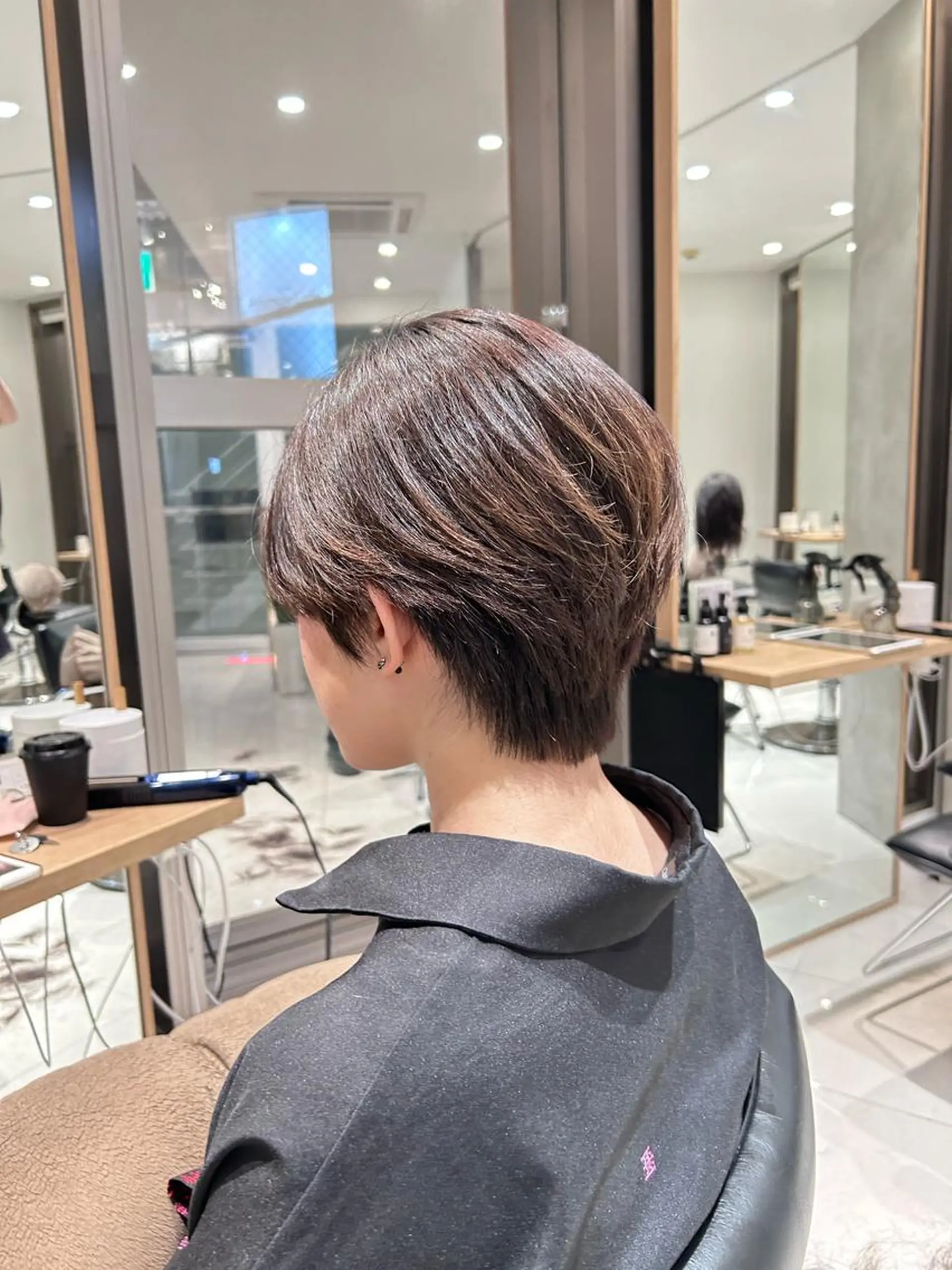 ショート ハンサムショート ショートヘア 寒色/ハイトーン🪽 レイヤー/mikoのヘアスタイル