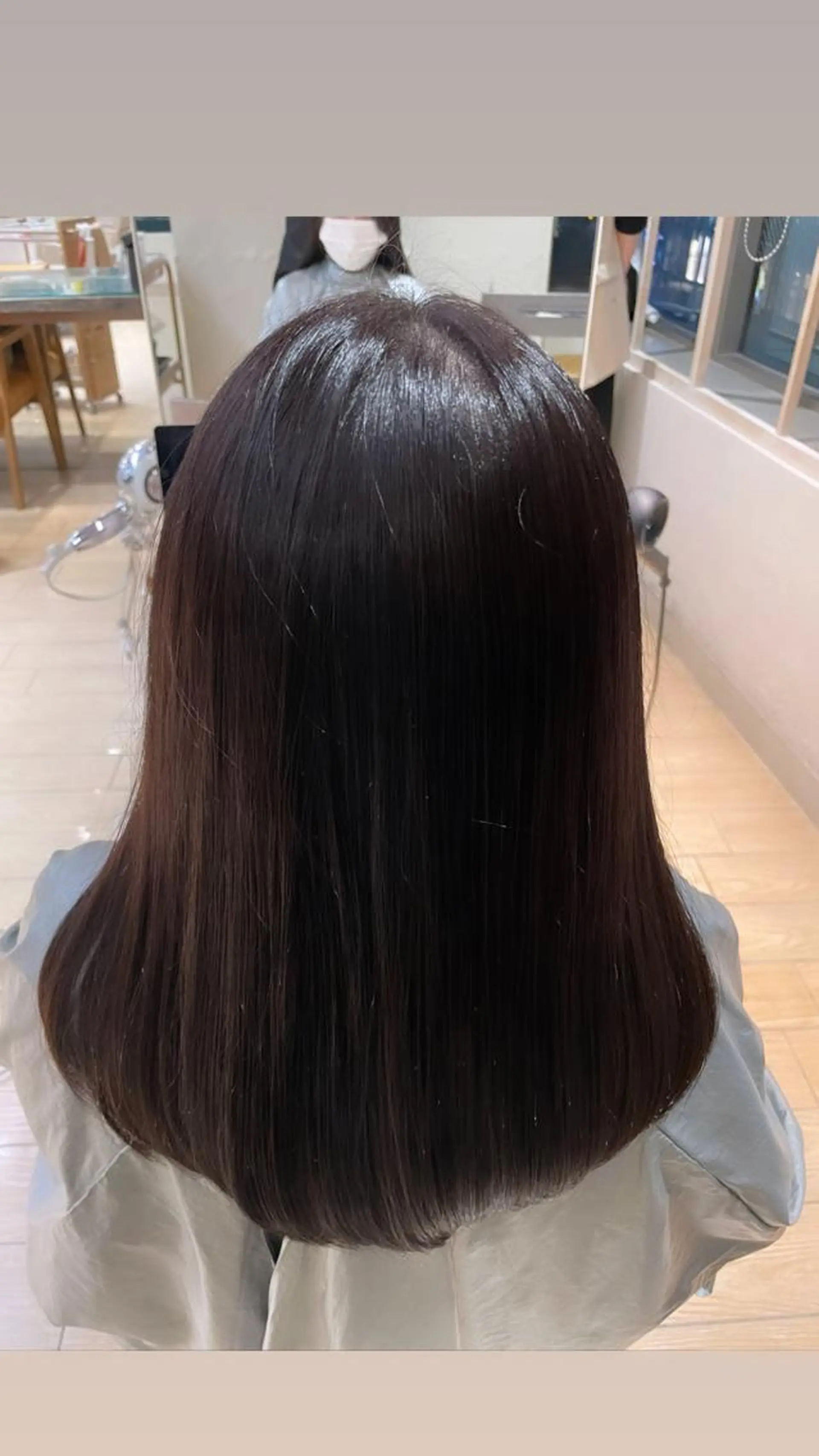 ミディアム トリートメント アフロートディル表参道店所属・艶髪カラー/レイヤー カット/表参道　寺崎のヘアスタイル
