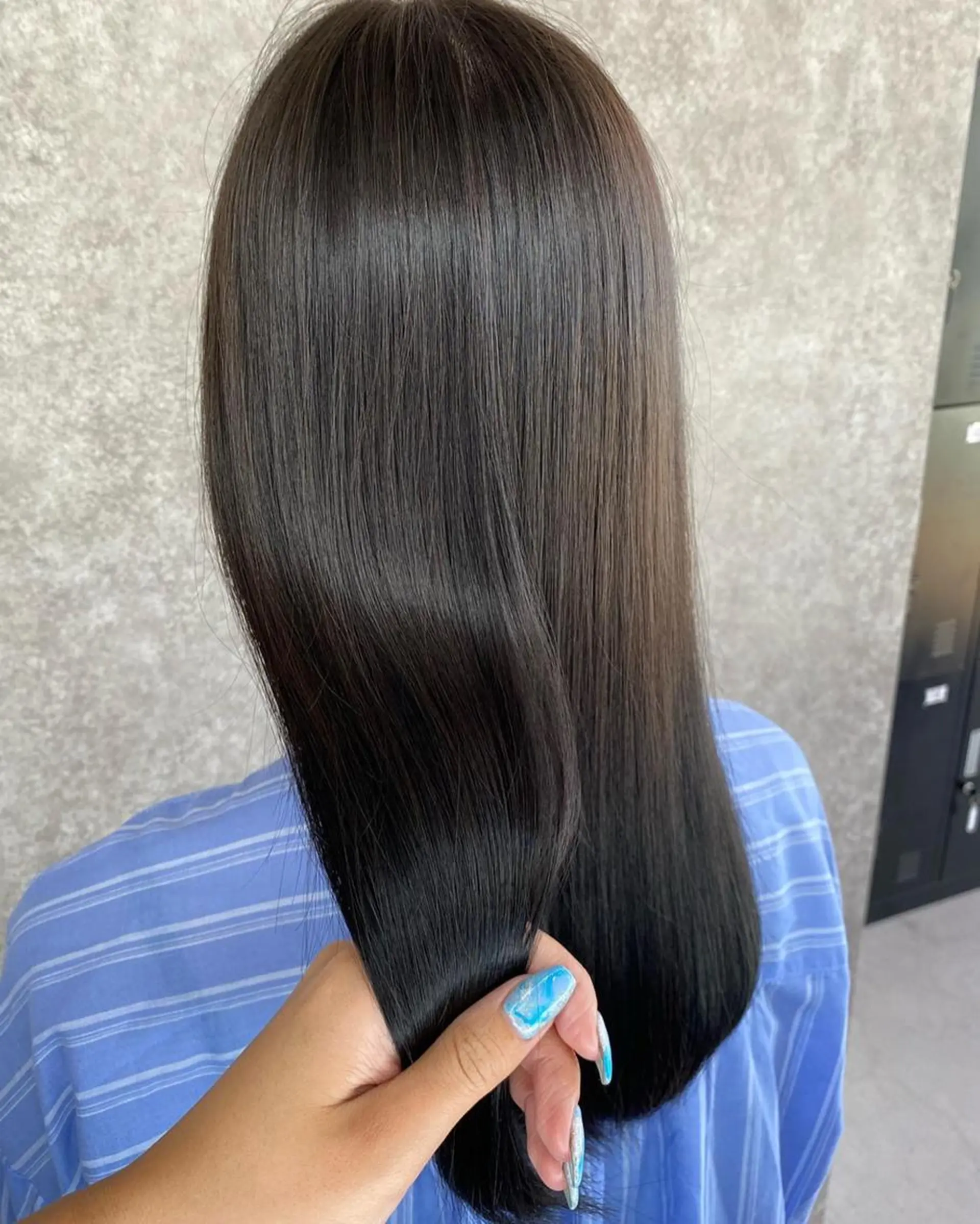 ロング カラー アッシュ アッシュブラウン ブラウンカラー 髪質改善 トリートメント UNDER vr 【アンダーバー】のヘアスタイル