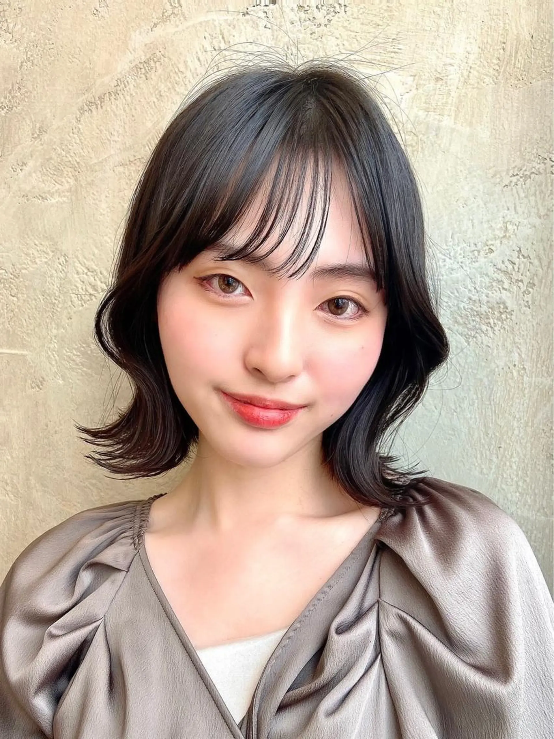 ミディアム カラー パーマ ヘアアレンジ ボブ くびれヘア 韓国風ヘア 似合わせカット Surpass所属・🌈小顔似合わせ SHIHO🌈のヘアスタイル