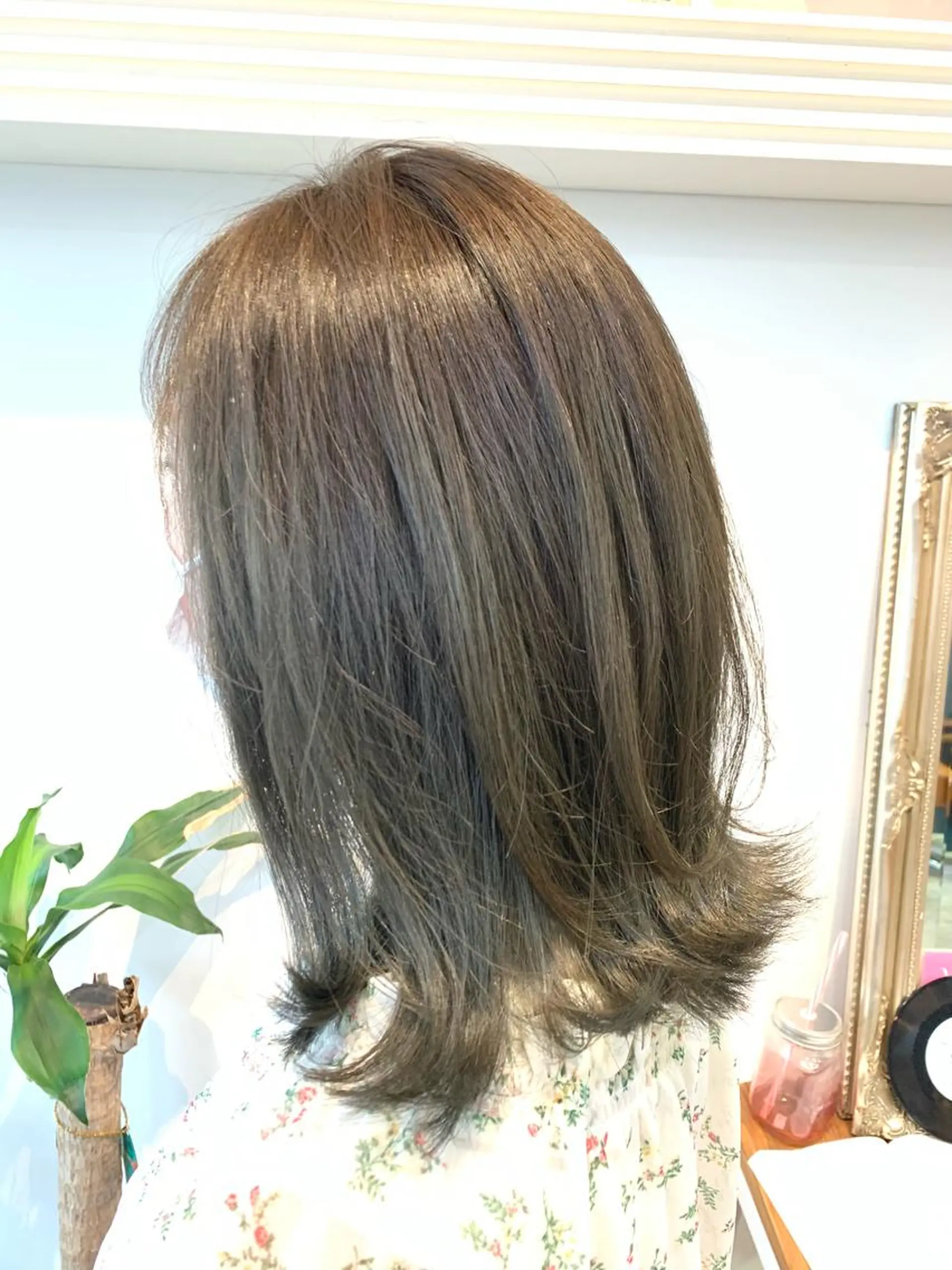 ミディアム ヘアカラー トリートメント ヘッドスパ ヘアセット 山口 竣也のヘアスタイル