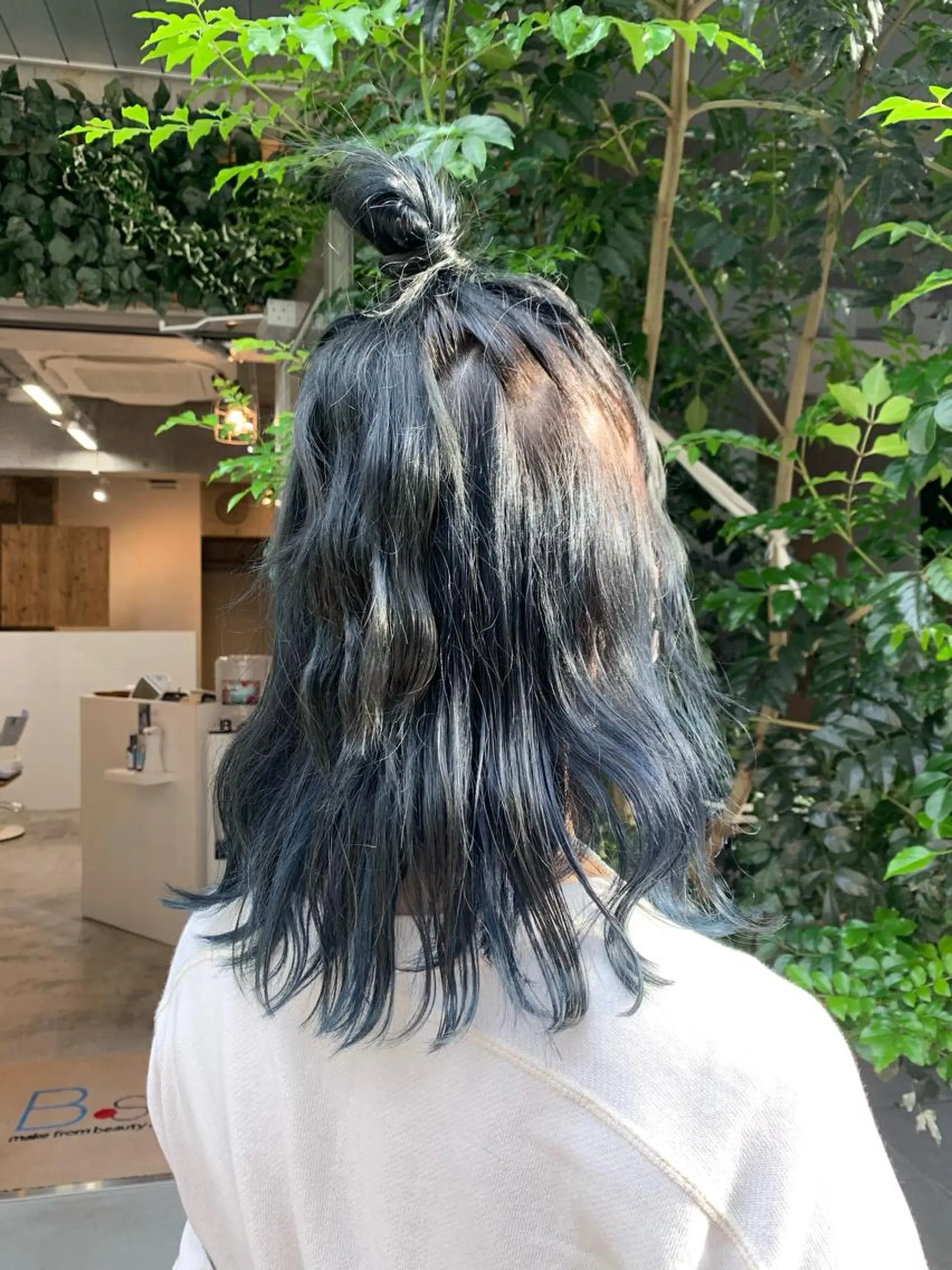ミディアム ヘアカラー B.sun所属・鈴木 りなのヘアスタイル