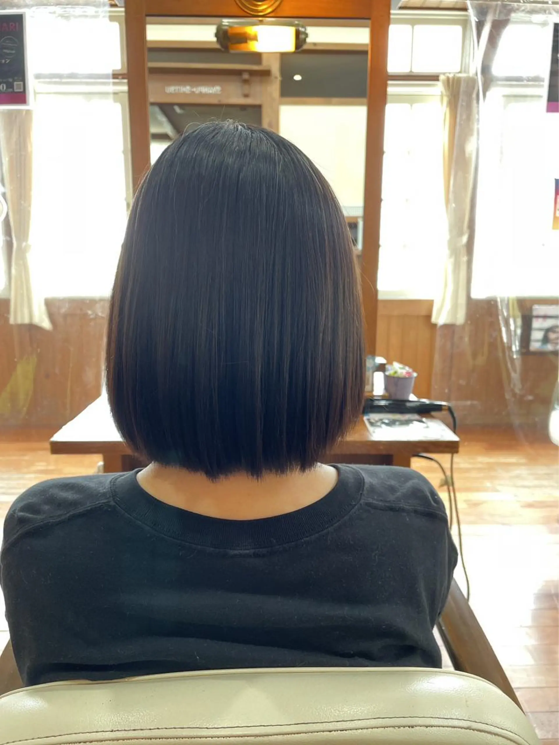ミディアム カラー カット トリートメント ヘッドスパ 川田 理紗子のヘアスタイル
