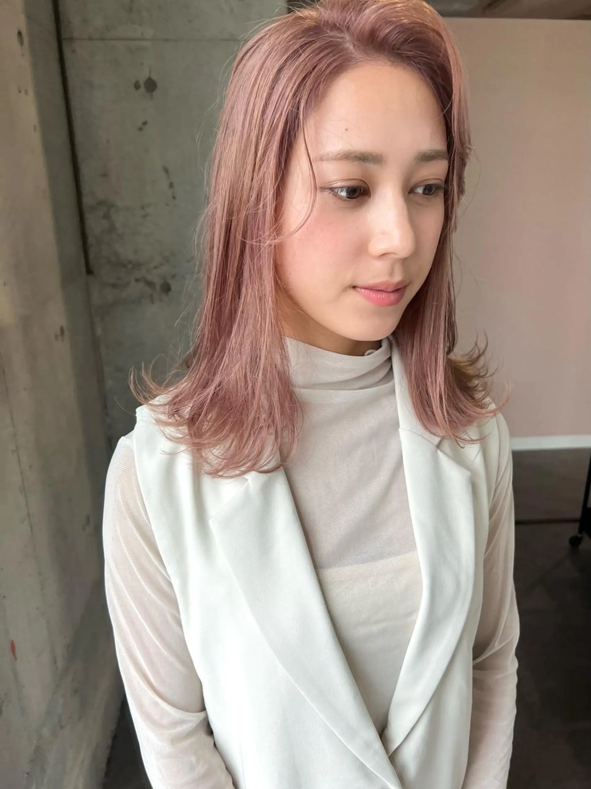 セミロング カラー バレイヤージュ ブリーチ ケアブリーチ ハイライトカラー インナーカラー ヘアカラー lani 天神大名/ブリーチのヘアスタイル