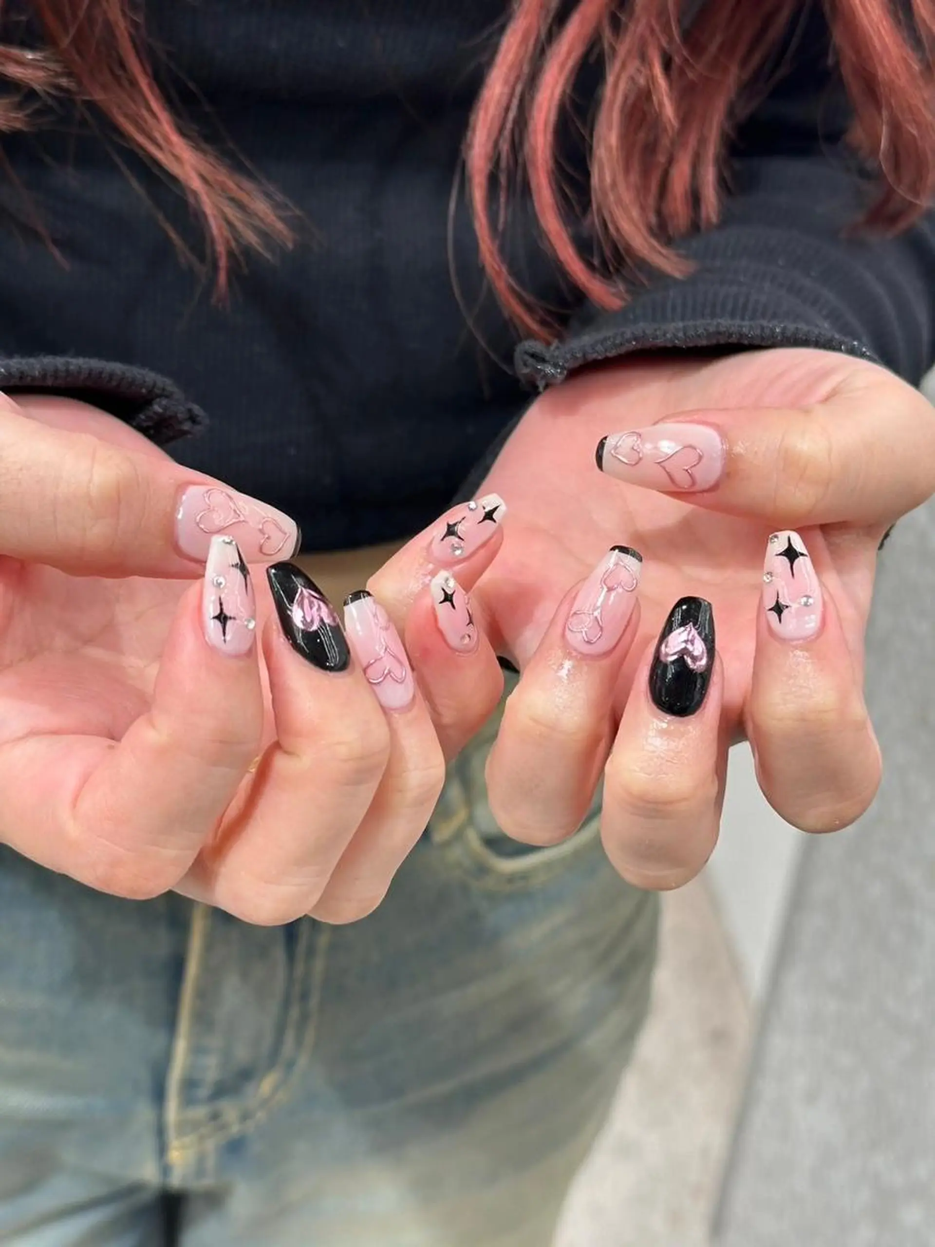 ネイル アートネイル カジュアル ジェルネイル ニュアンスネイル 赤色 💎platinum dollまりん💎のマツエク・マツパデザイン