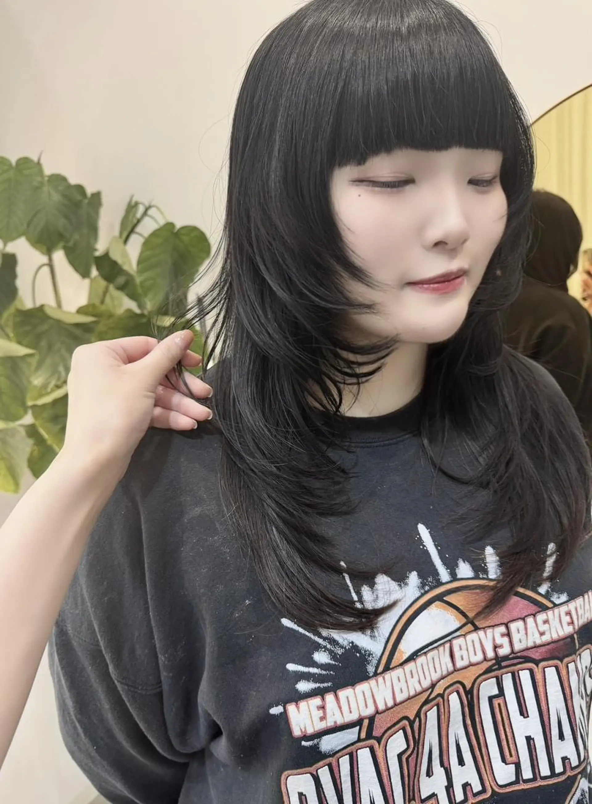 ロング 顔周りカット ハッシュカット レイヤーカット カット トリートメント 韓国ヘア/レイヤー /髪質改善🦋イブキのヘアスタイル