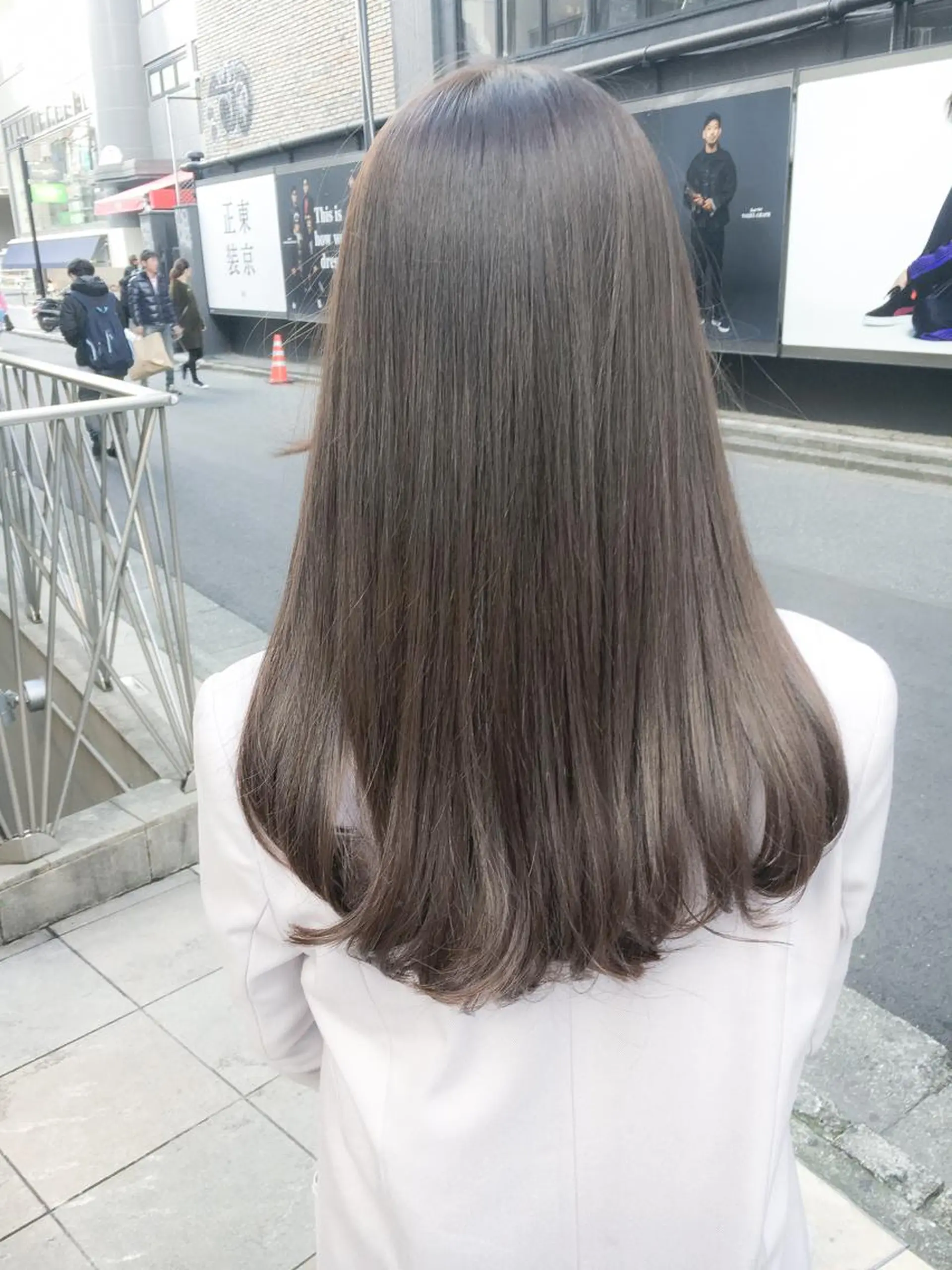 ロング カラー グレージュ 北條 優輝のヘアスタイル