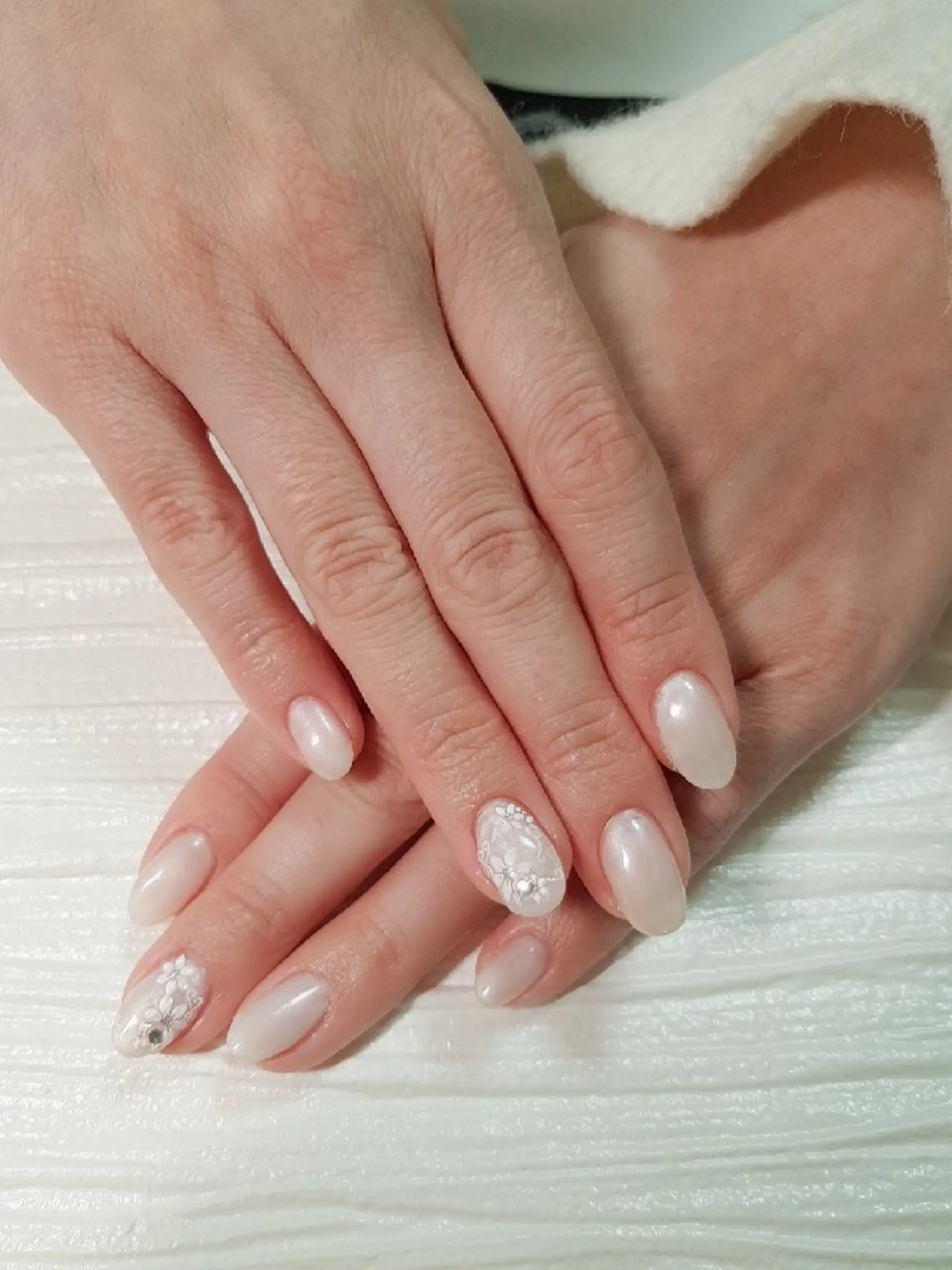 ネイル ホワイト ハンドネイル Fa.Stella ファステラ のネイルデザイン