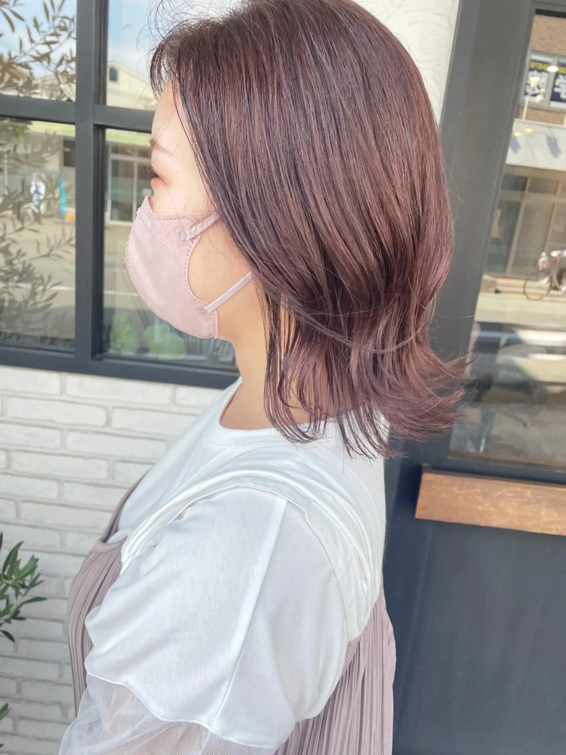 ミディアム カラー ベージュカラー ピンクカラー ピンクベージュ カット ヘアカラー 小坂 真子のヘアスタイル