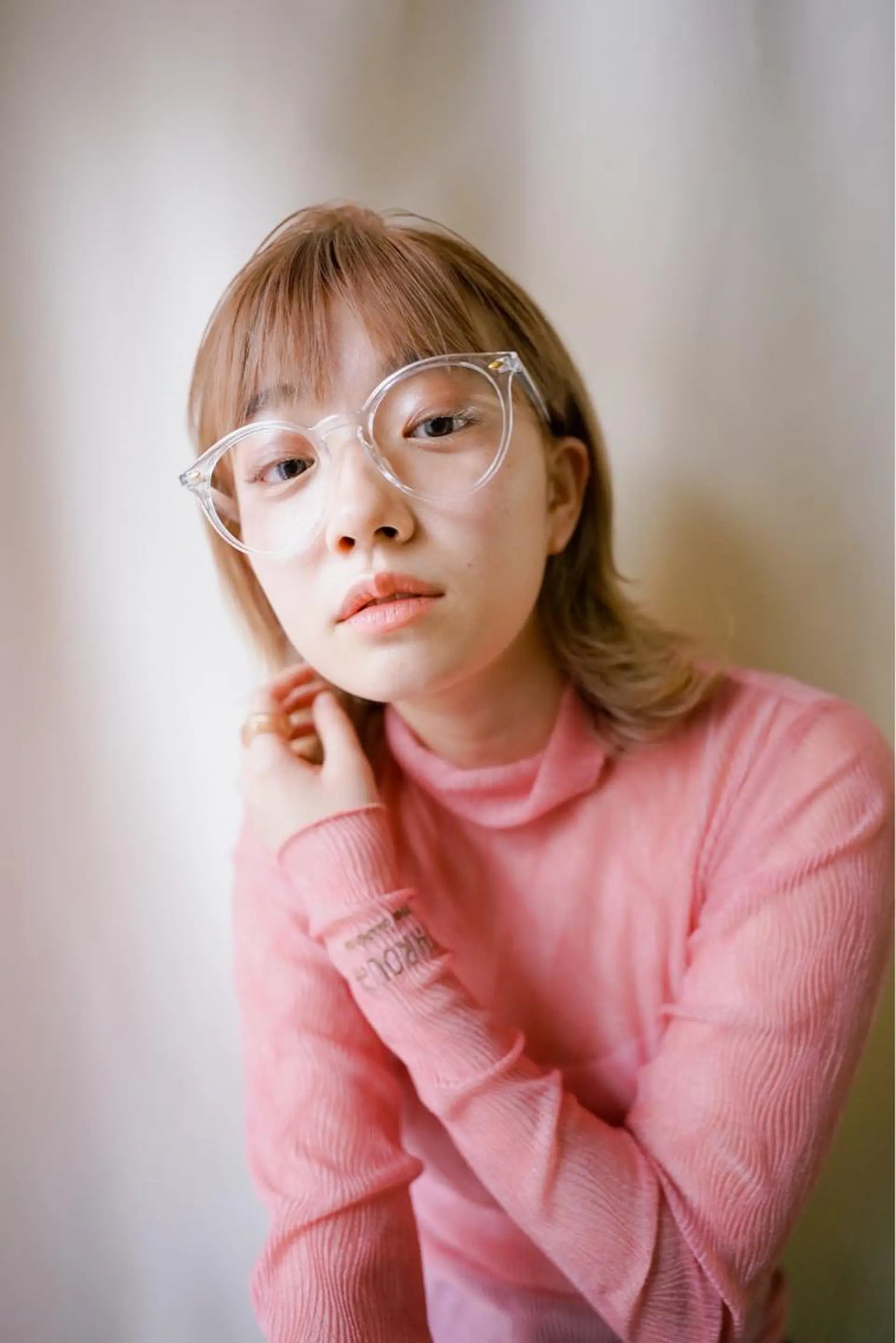 ミディアム カラー ヘアアレンジ アディクシーカラー ベージュカラー フォギーベージュ ハイトーンカラー ボブ カット N° uairo 川崎西口店のヘアスタイル