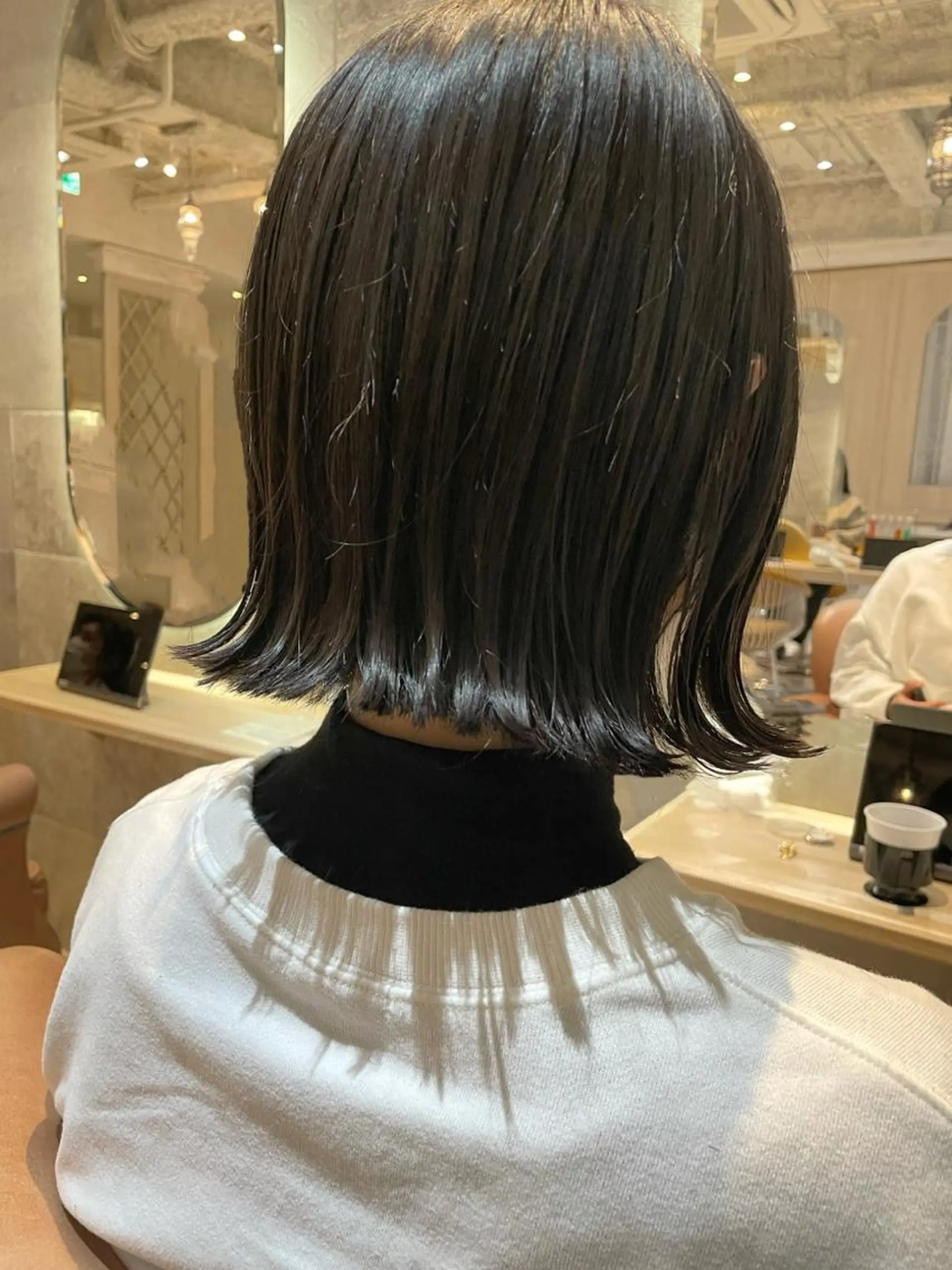 ミディアム ボブ カット ヘアカラー トリートメント 小顔カット/レイヤー /ボブ/浅野恵大のヘアスタイル