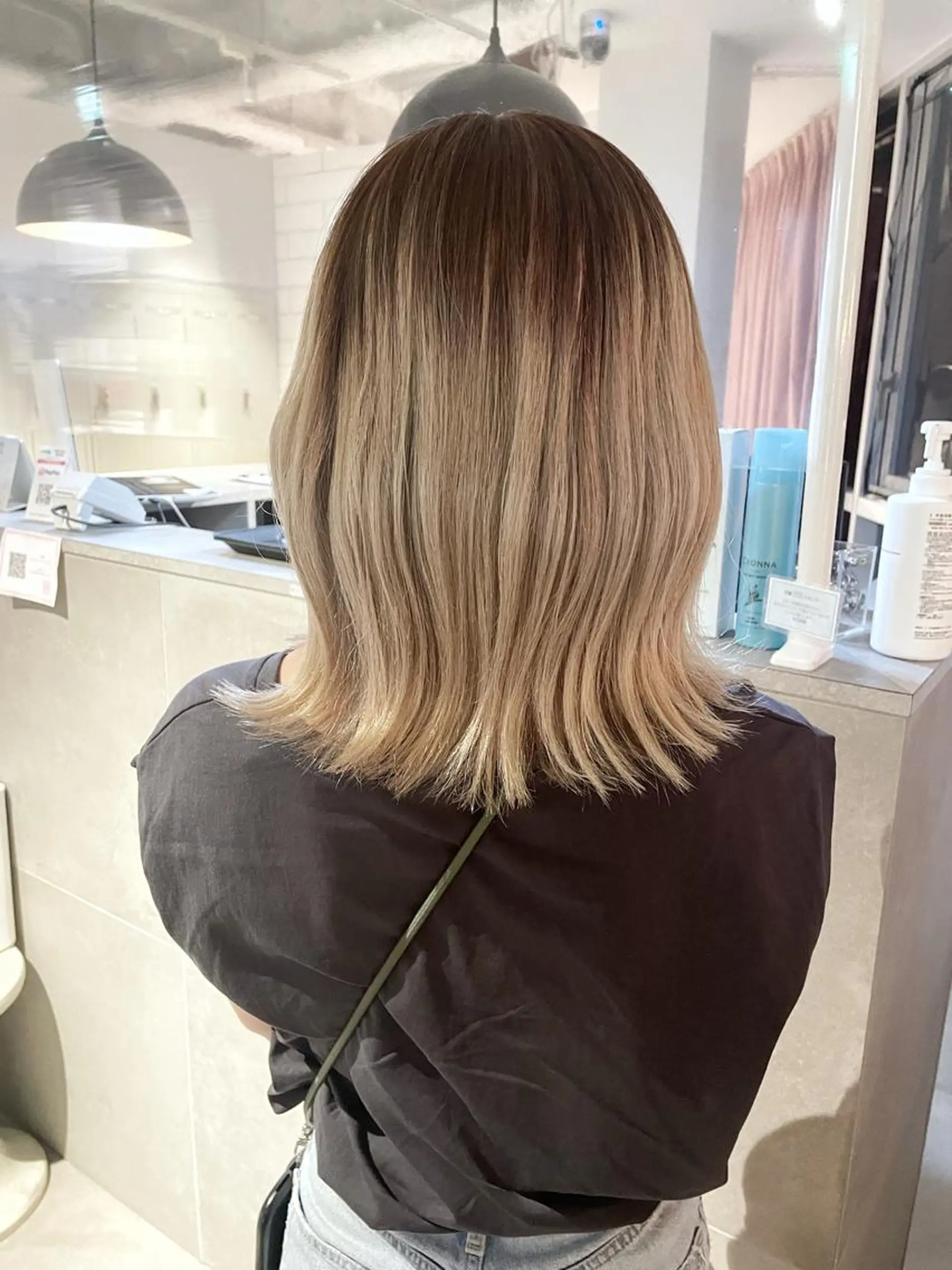 セミロング カラー カット ヘアカラー トリートメント レイヤー/髪質改善カ ラ-🤍津田奈々美‎のヘアスタイル
