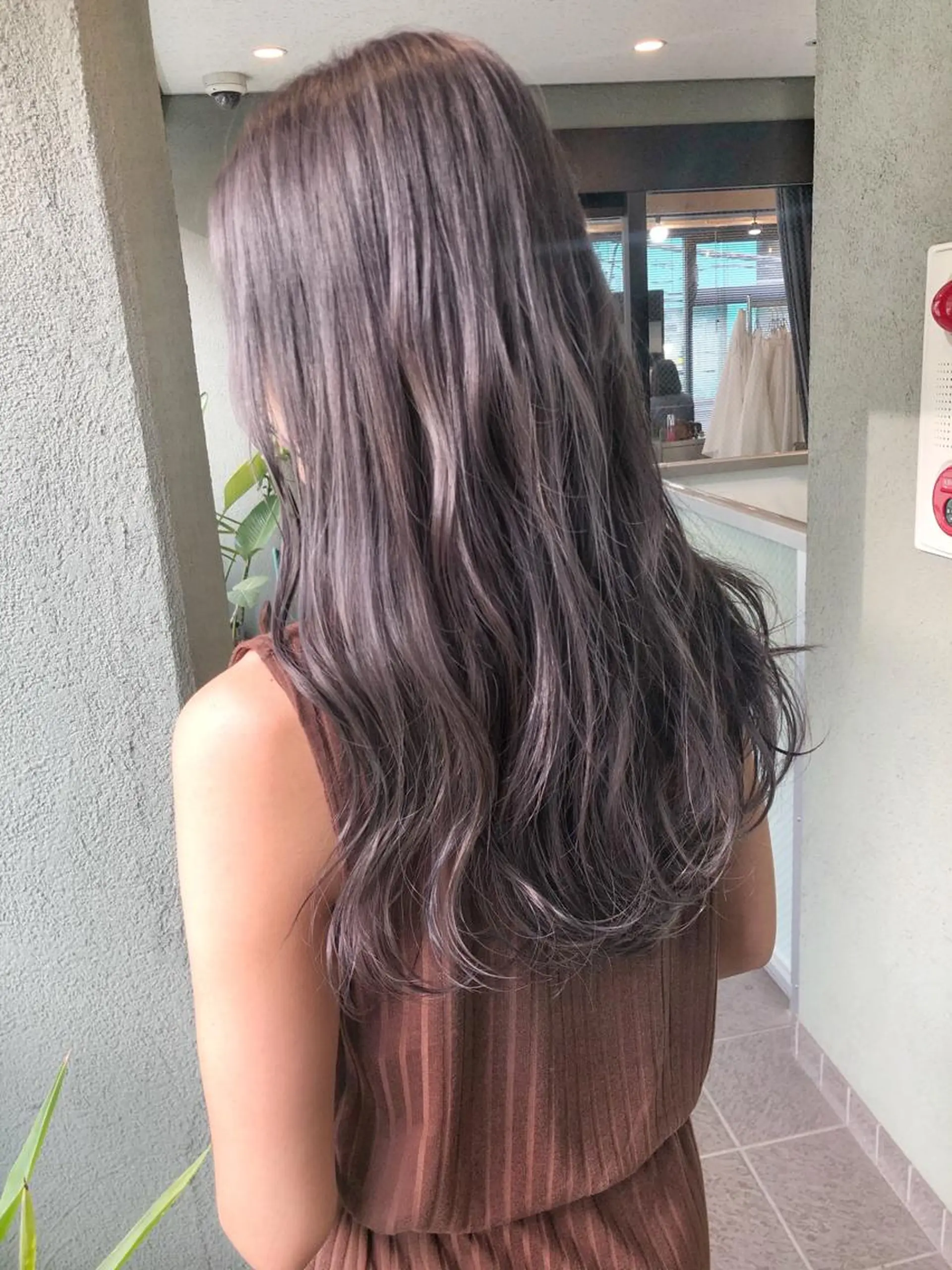 ロング カラー ブリーチ カット ヘアカラー HIROKI ” stylistのヘアスタイル