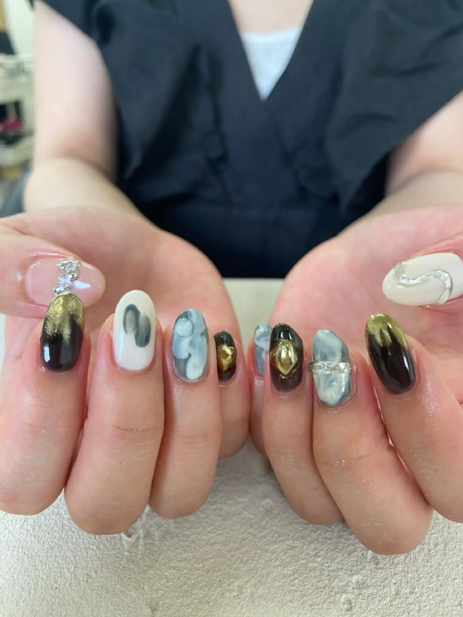 ネイル isobe yuiのネイルデザイン