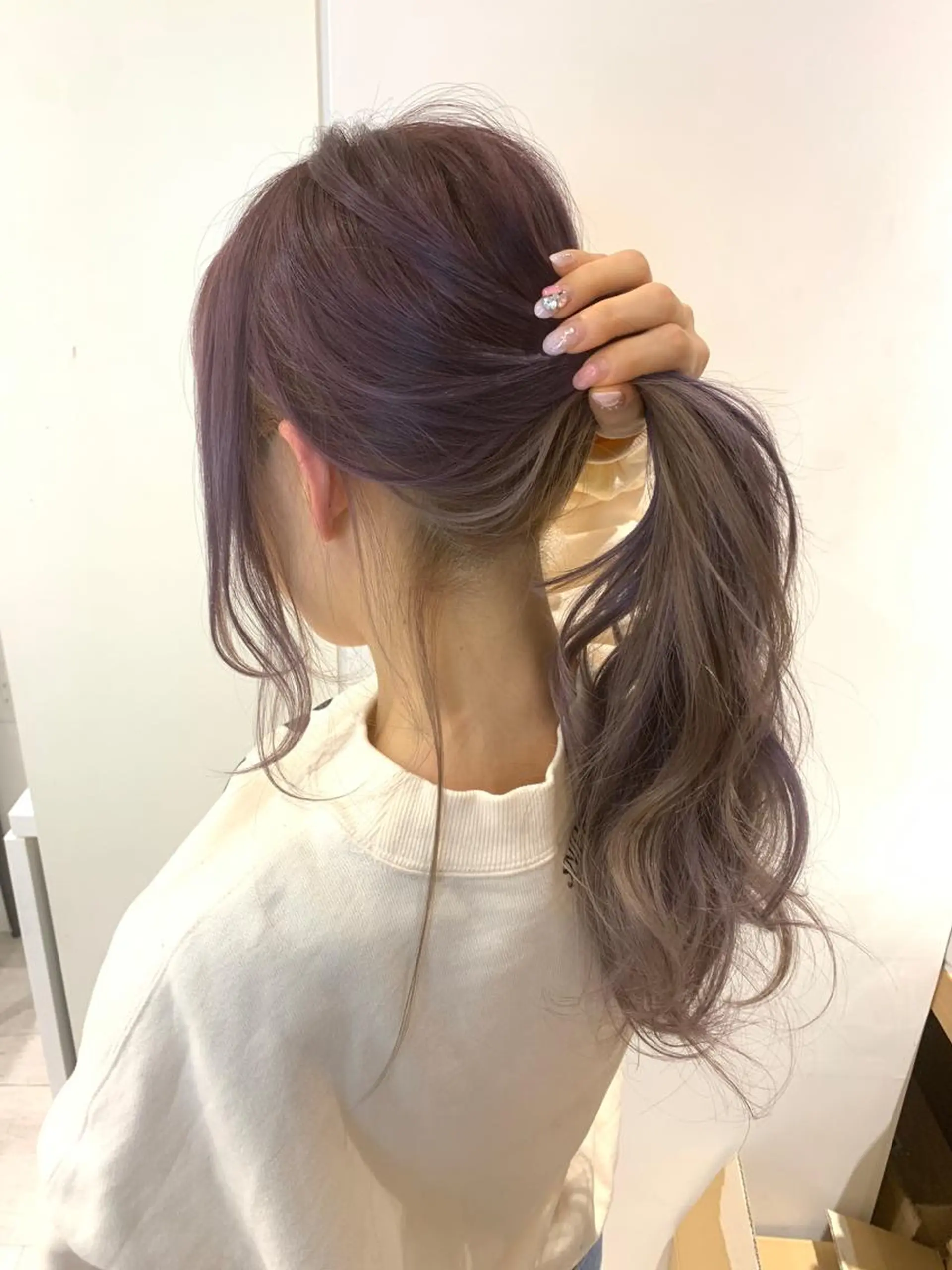 ロング カラー ベージュカラー ブリーチ ケアブリーチ ラベンダーカラー カット ヘアカラー トリートメント Le'a渋谷所属・インナーエクステ渋谷 🦋KAJIのヘアスタイル