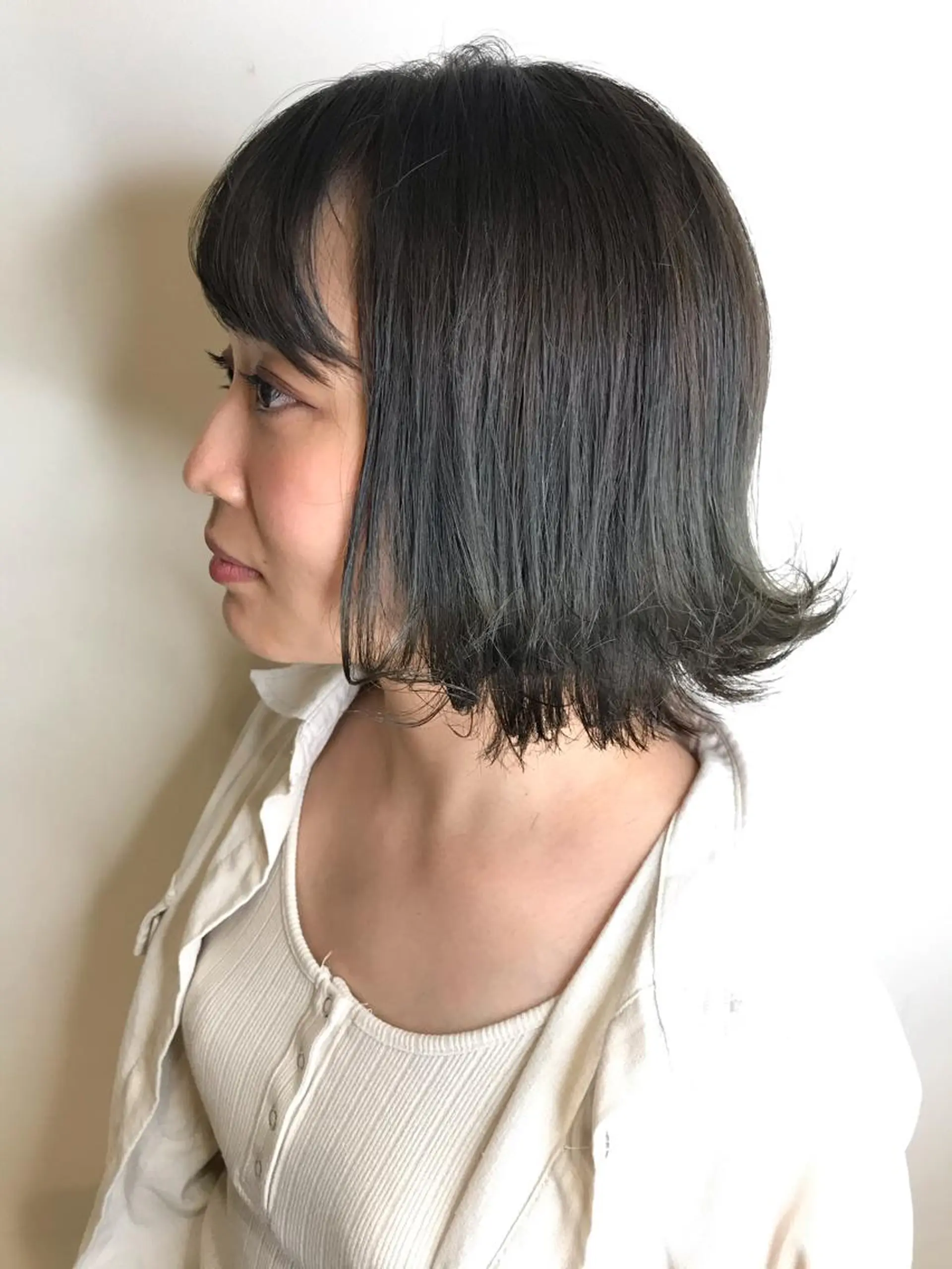 ショート カラー ダブルカラー ボブ 外ハネヘア 12月限定クーポン 💕大量更新ブリーチのヘアスタイル