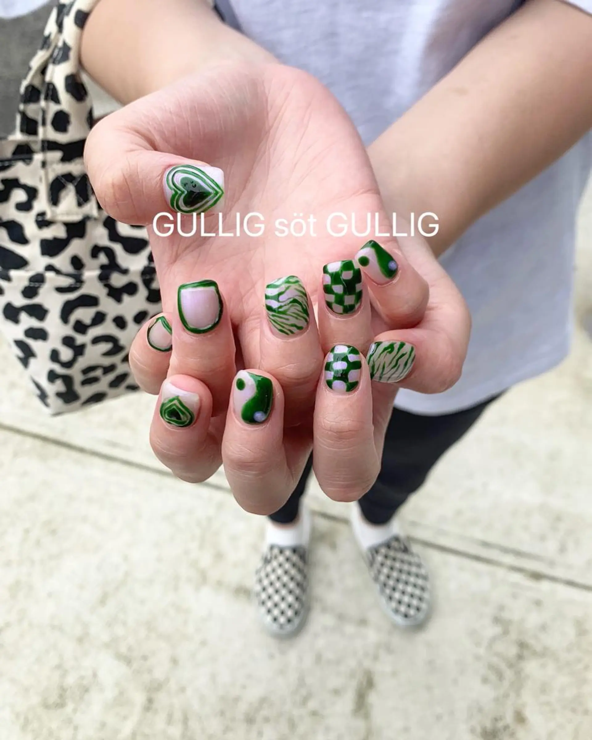 ネイル GULLIG söt GULLIGのネイルデザイン