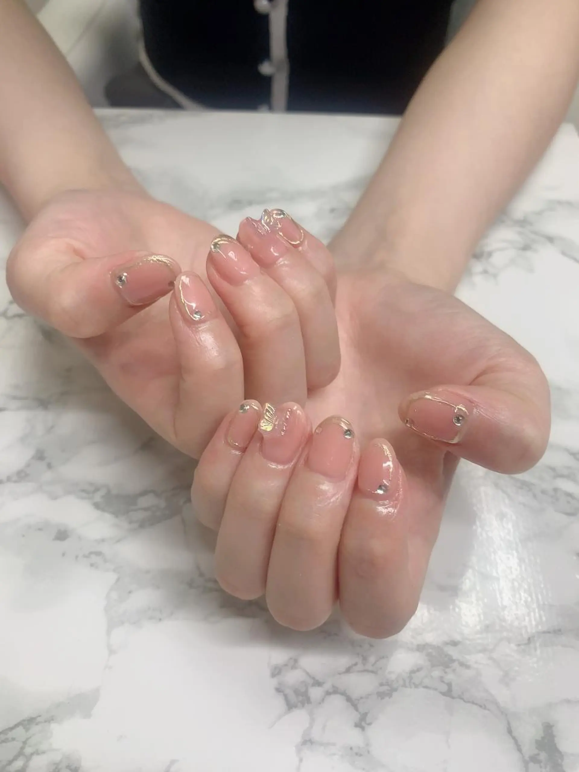 ネイル はな💎ネイル ワンホン、長さ出しのネイルデザイン