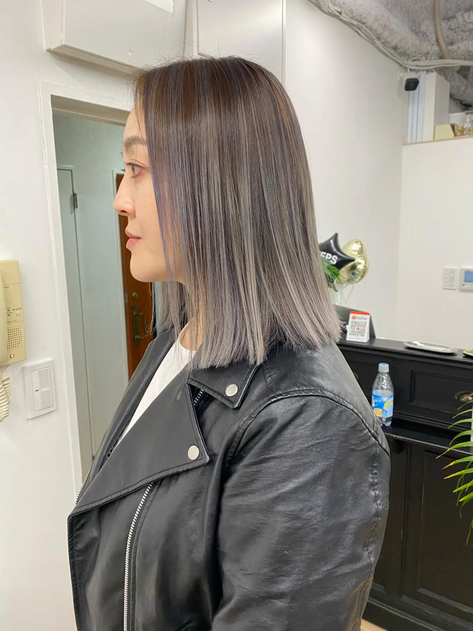 ミディアム カラー ミディアムパーマ アッシュ アッシュブラウン バレイヤージュ ベージュカラー ヘアカラー トリートメント ヘッドスパ 韓国風×透明感カラー 髪質改善オタベシンヤのヘアスタイル