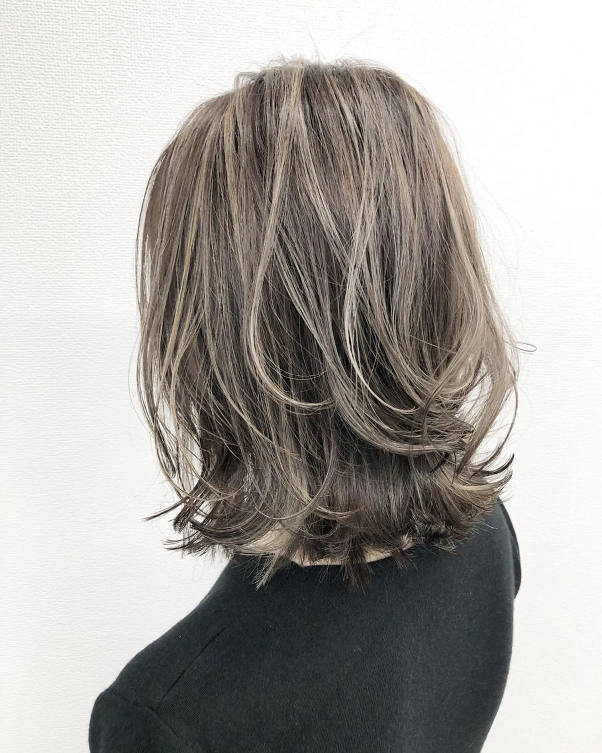 ミディアム カット ヘアカラー トリートメント ミルクティーカラー 🌈店長クボのヘアスタイル