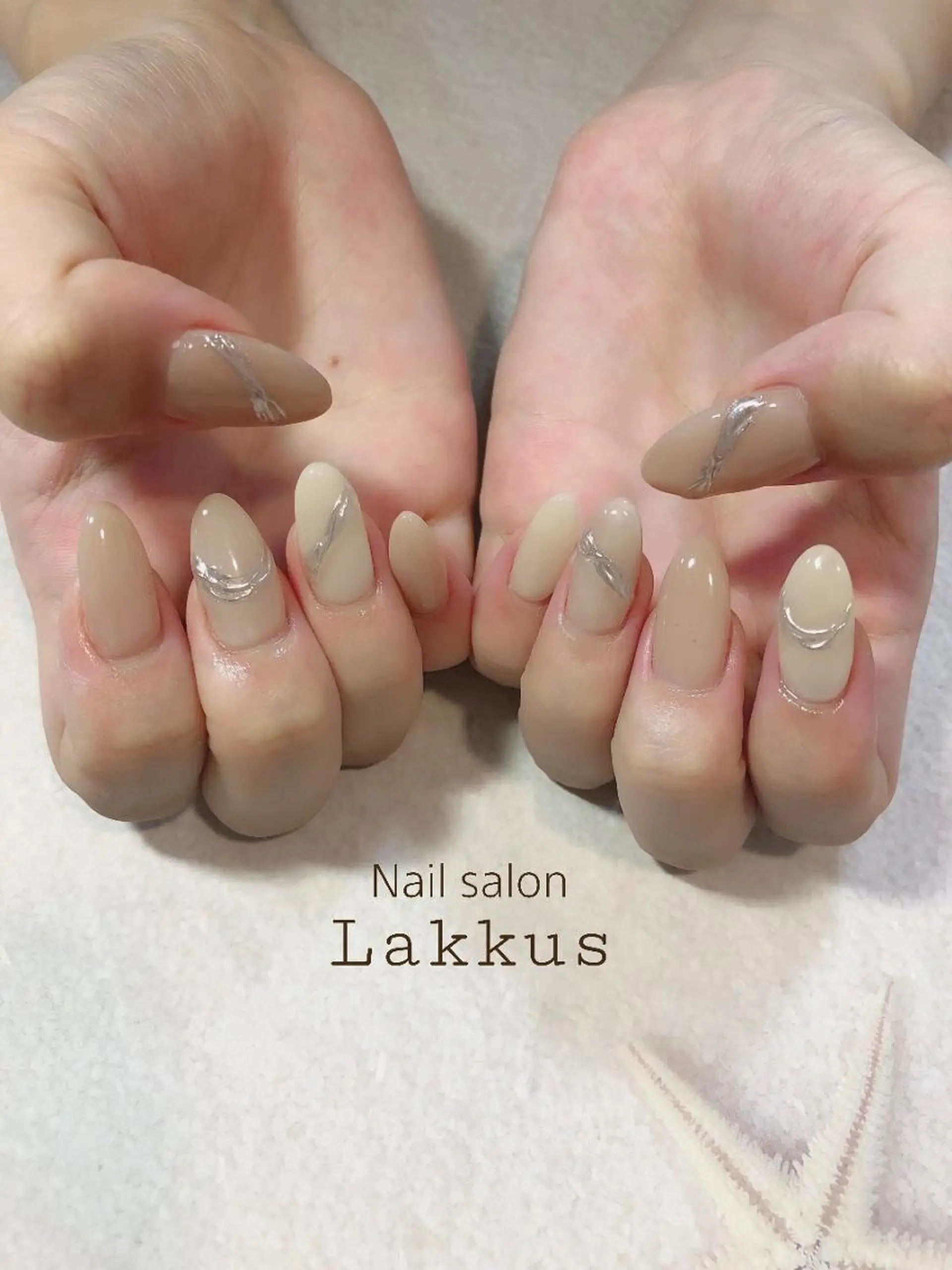 ネイル ミラーネイル Lakkus T－Mのネイルデザイン