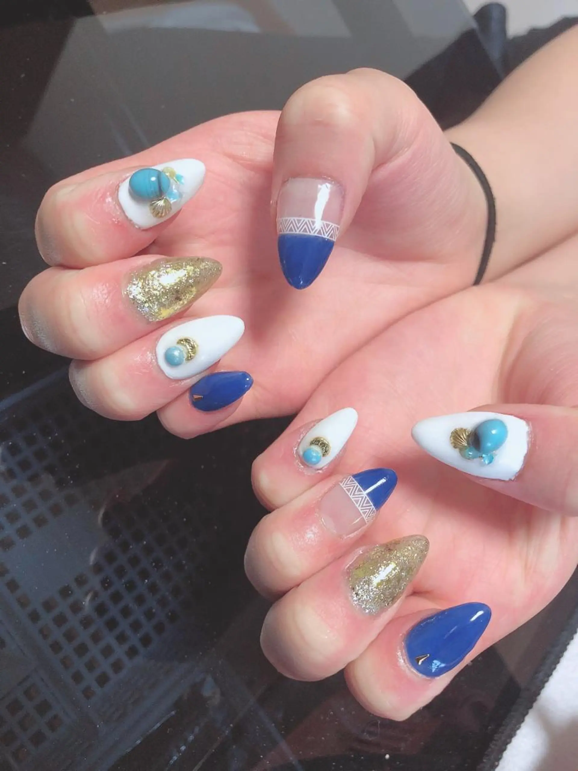 ネイル ハンドネイル 荒井 海輝のネイルデザイン