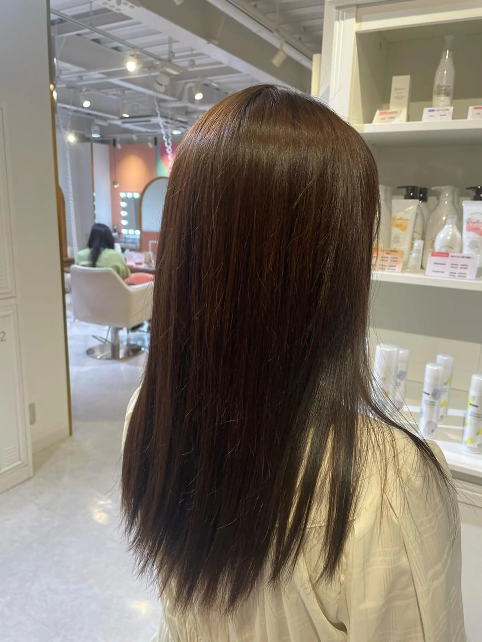 カラー ベージュカラー ヘアカラー 和田 真依のヘアスタイル